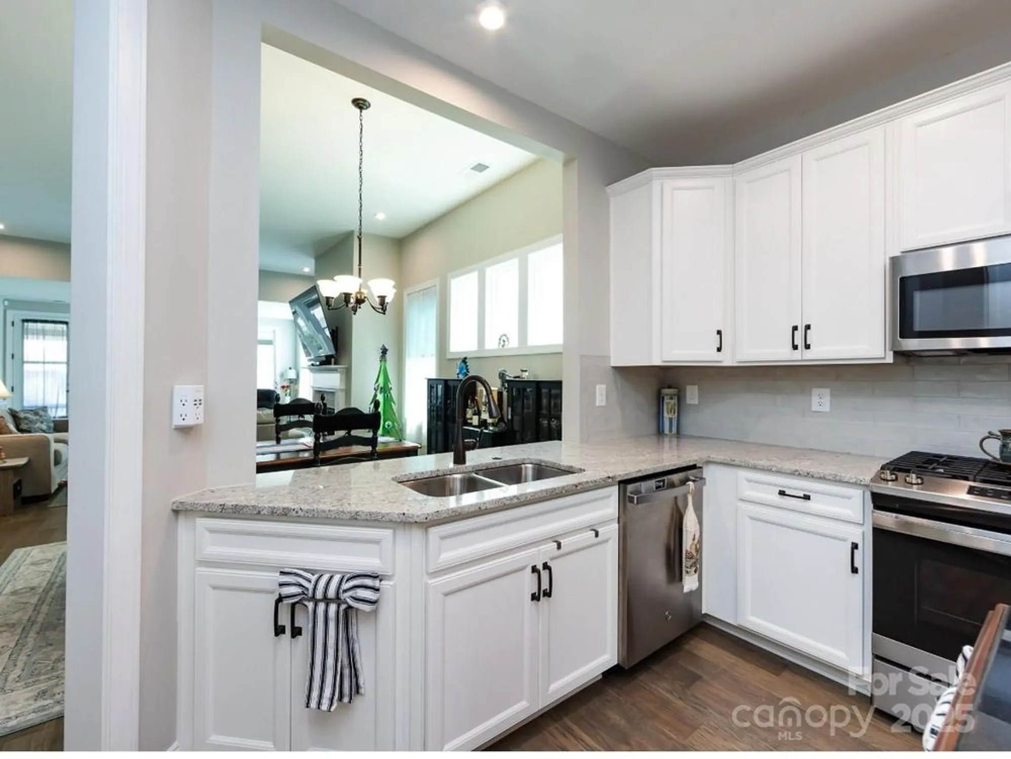 Property Slideshow image 10 of 28 | 7337 overjoyed crossing, Charlotte, NC, 28215