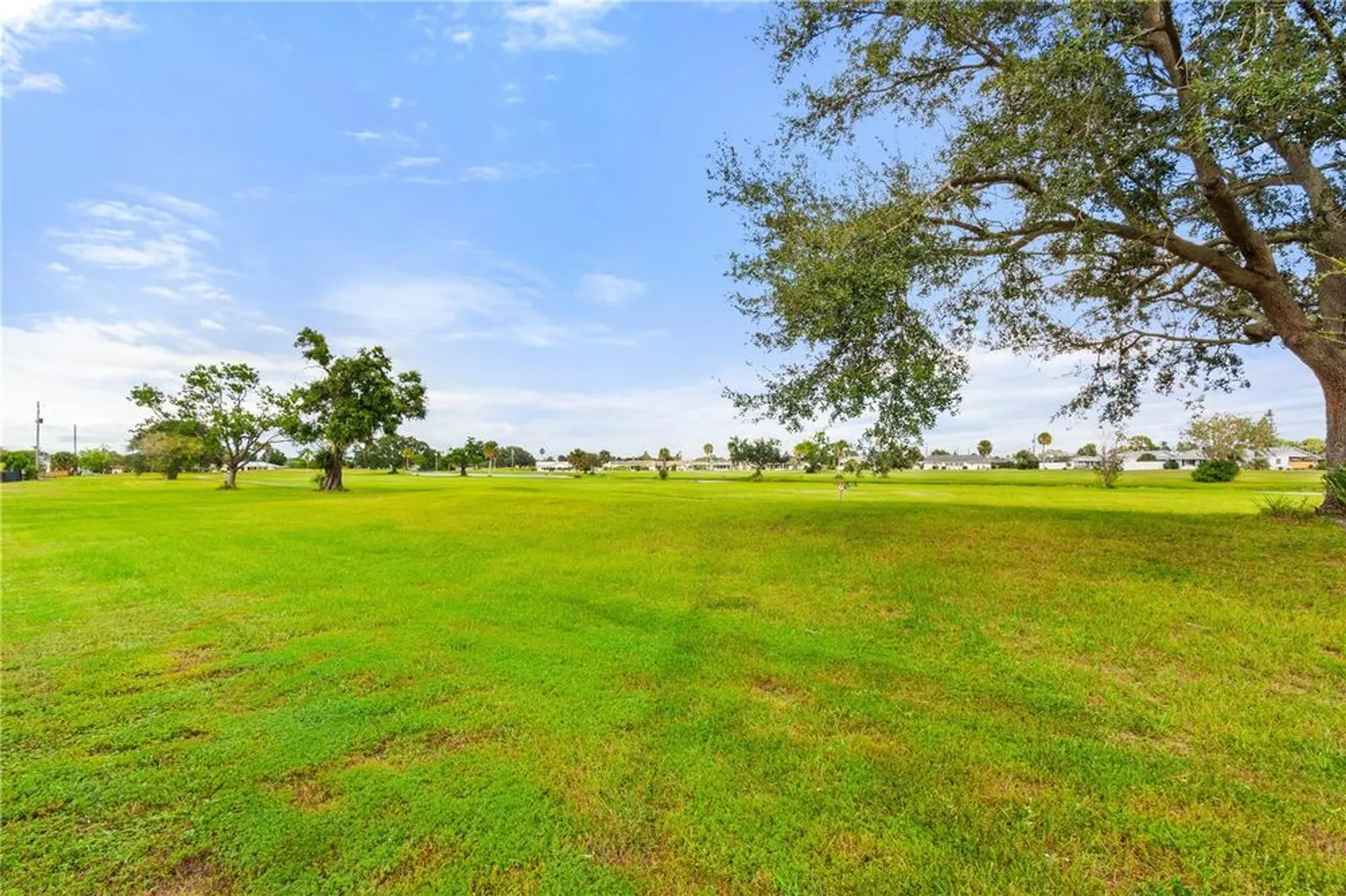 Property Slideshow image 27 of 27 | 1503 n pebble beach blvd, Sun City Center, FL, 33573
