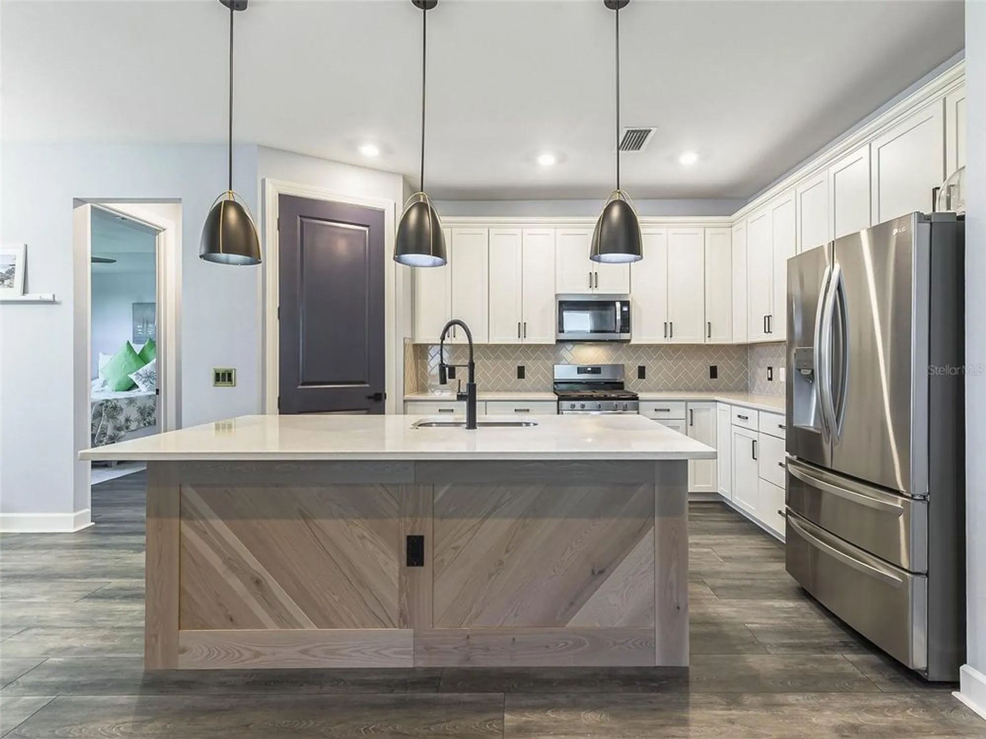 Property Slideshow image 15 of 84 | 7683 summerland cv, Lakewood Ranch, FL, 34202