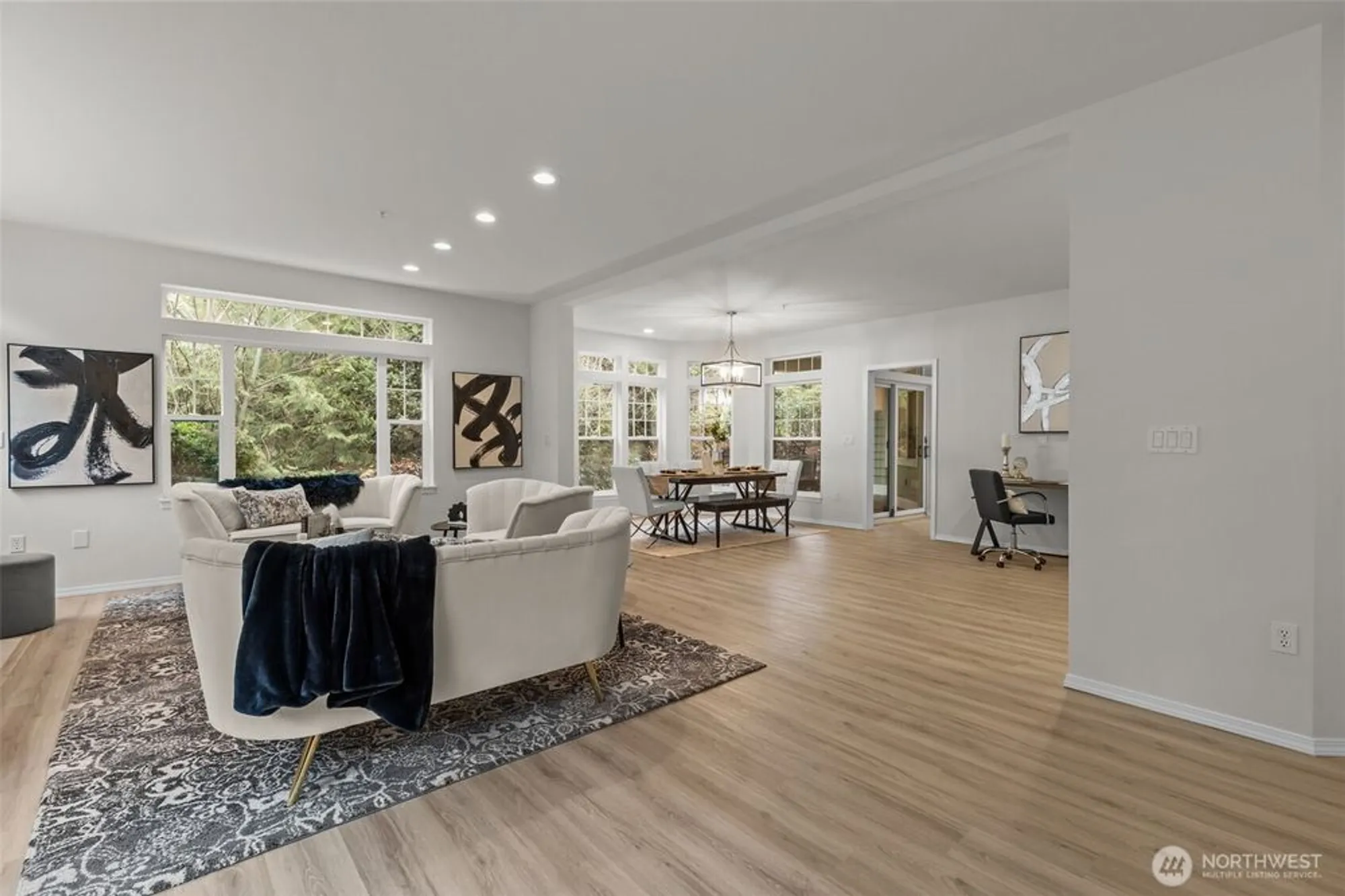 Property Slideshow image 2 of 40 | 22637 se 44th ln, Issaquah, WA, 98029