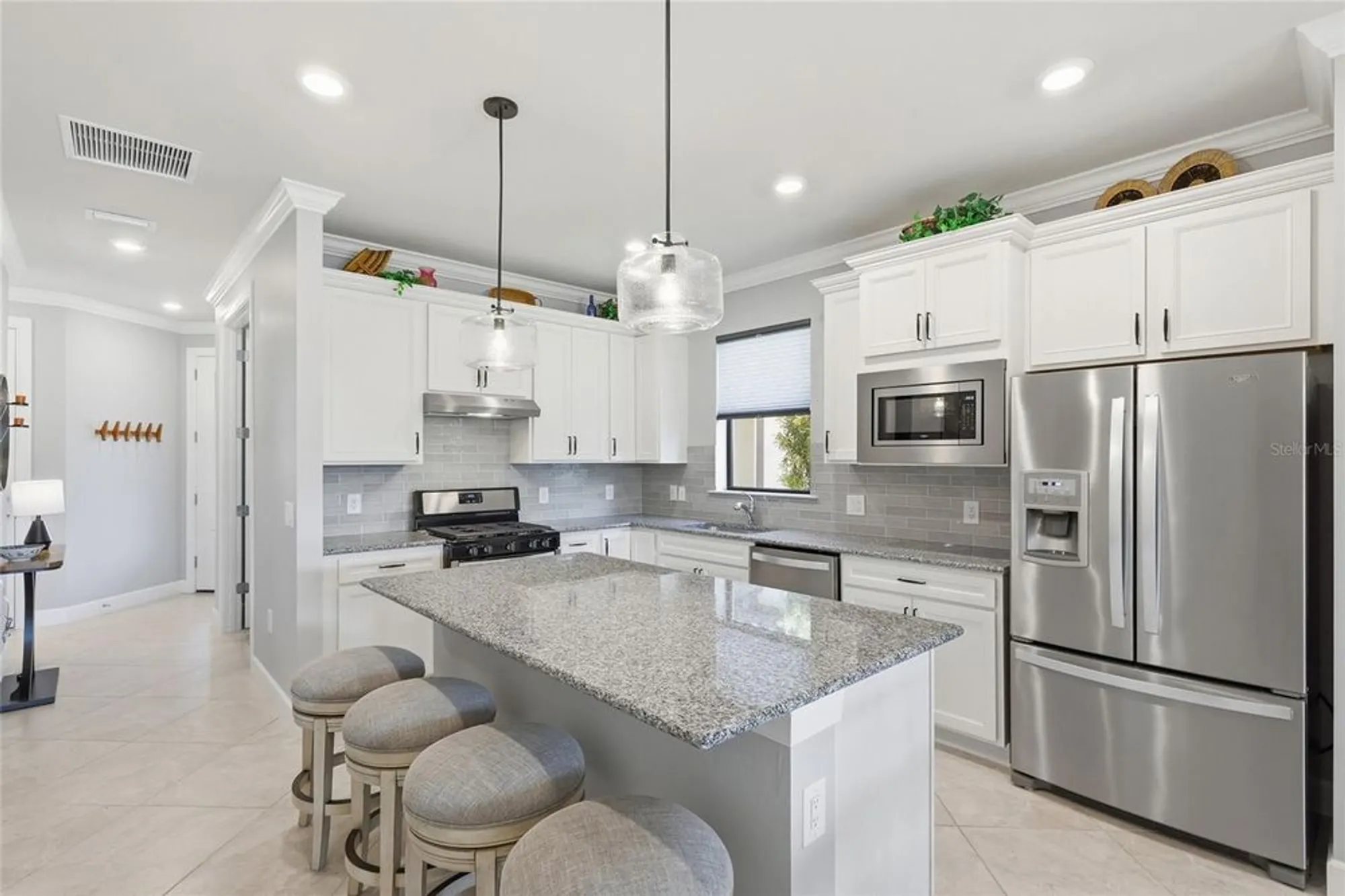 Property Slideshow image 7 of 87 | 17726 northwood pl, Bradenton, FL, 34202