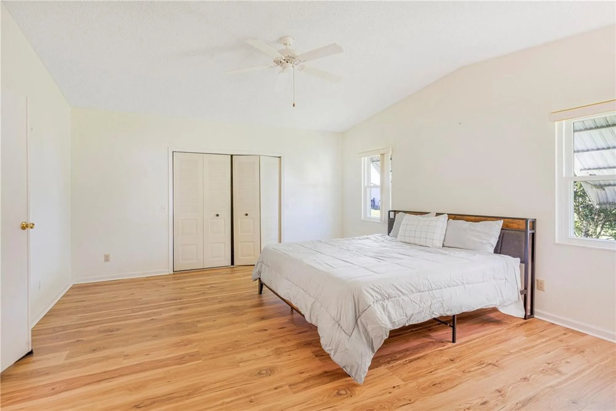 Property Slideshow image 23 of 33 | 1114 paradise dr, Lady Lake, FL, 32159