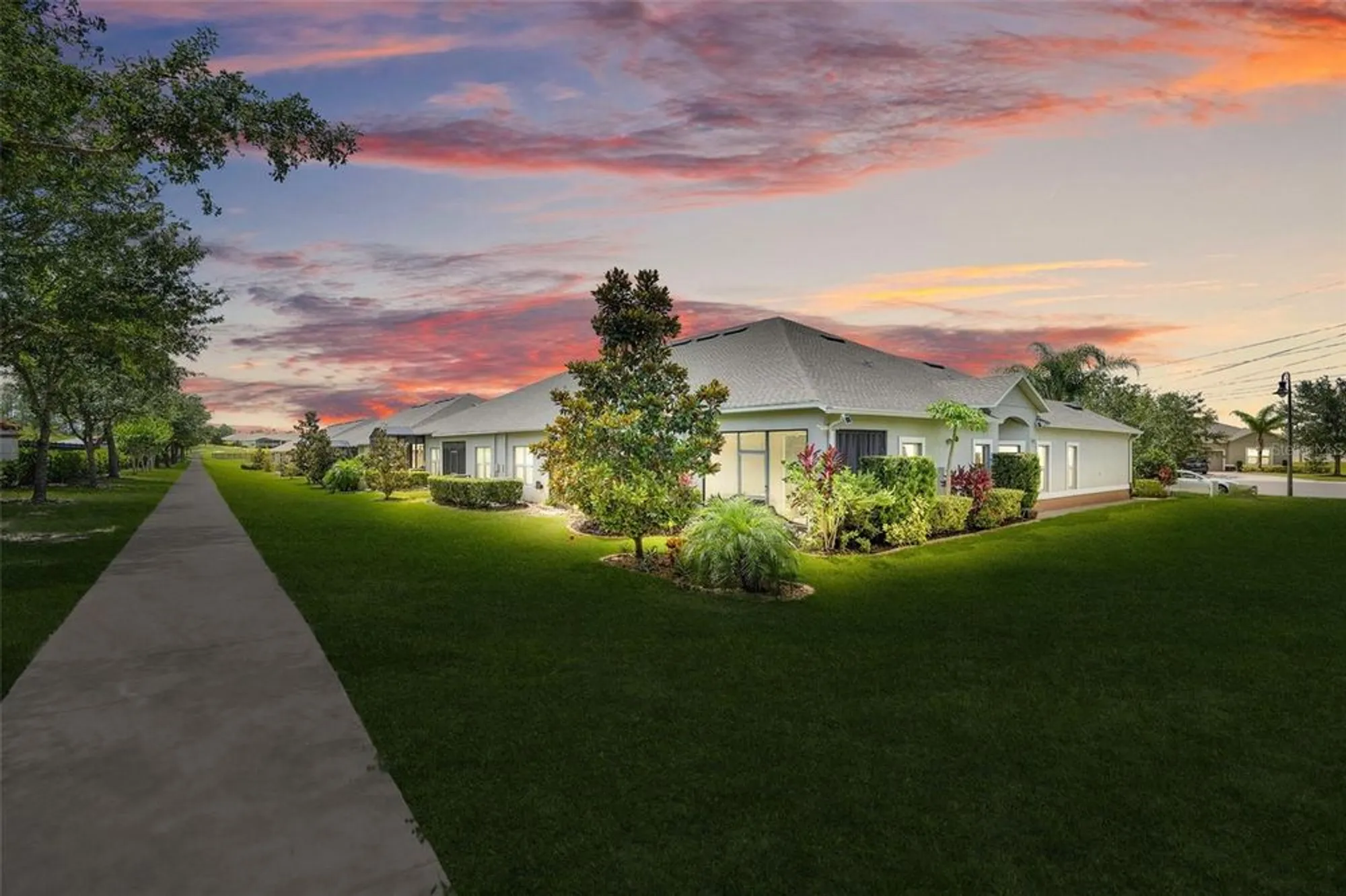 Property Slideshow image 4 of 50 | 3550 fairwaters ct d, Clermont, FL, 34711