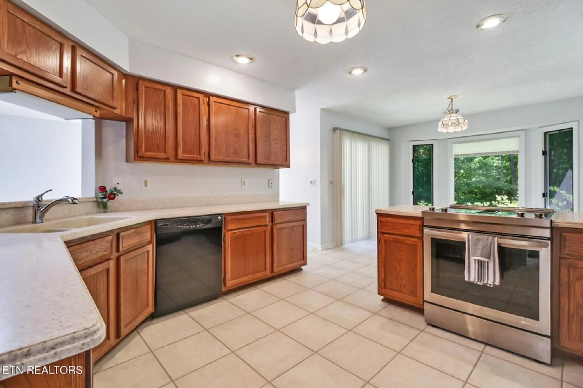 Property Slideshow image 18 of 45 | 116 rolling green dr, Crossville, TN, 38558