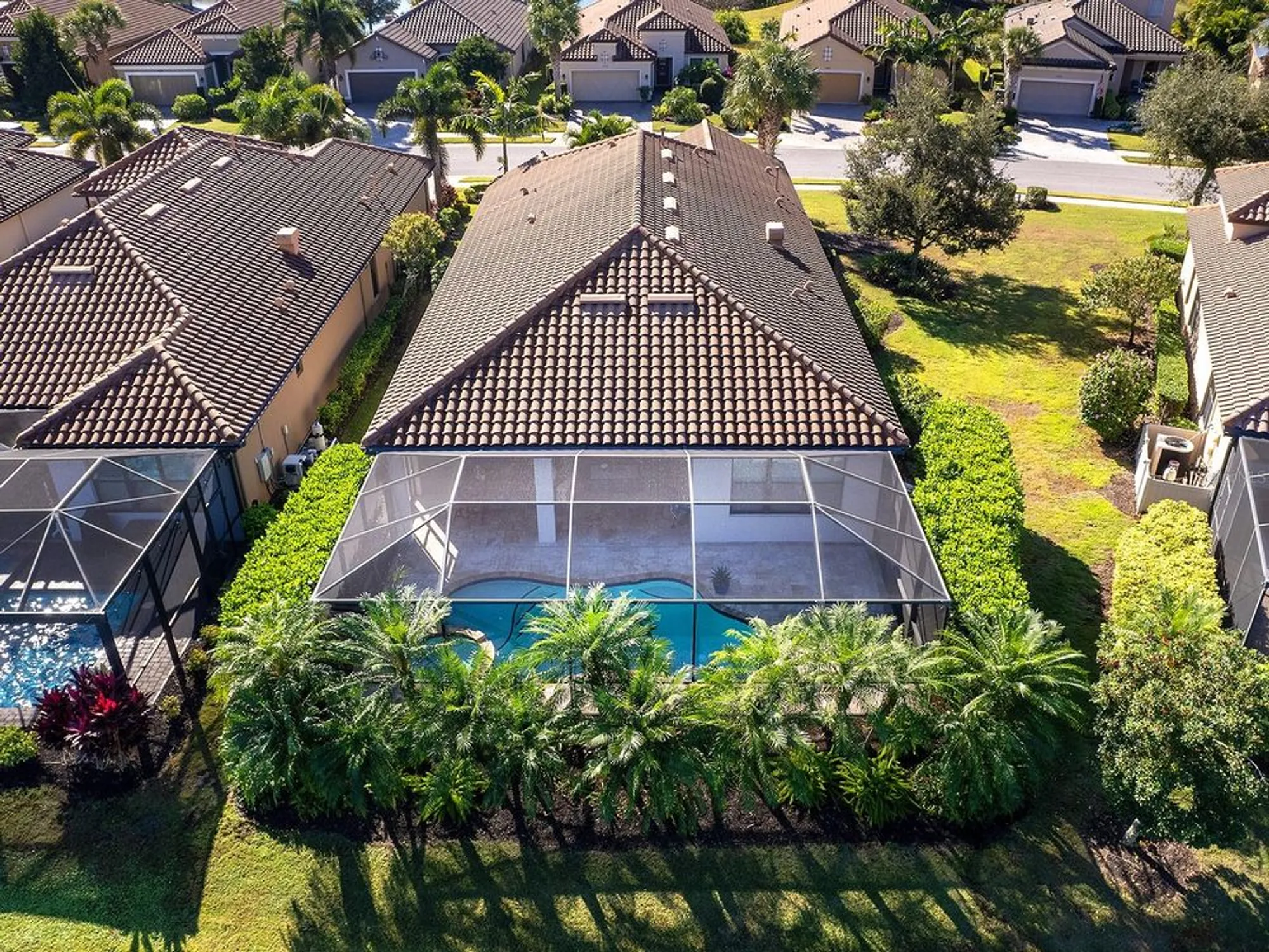 Property Slideshow image 13 of 81 | 12729 fontana loop, Lakewood Ranch, FL, 34211