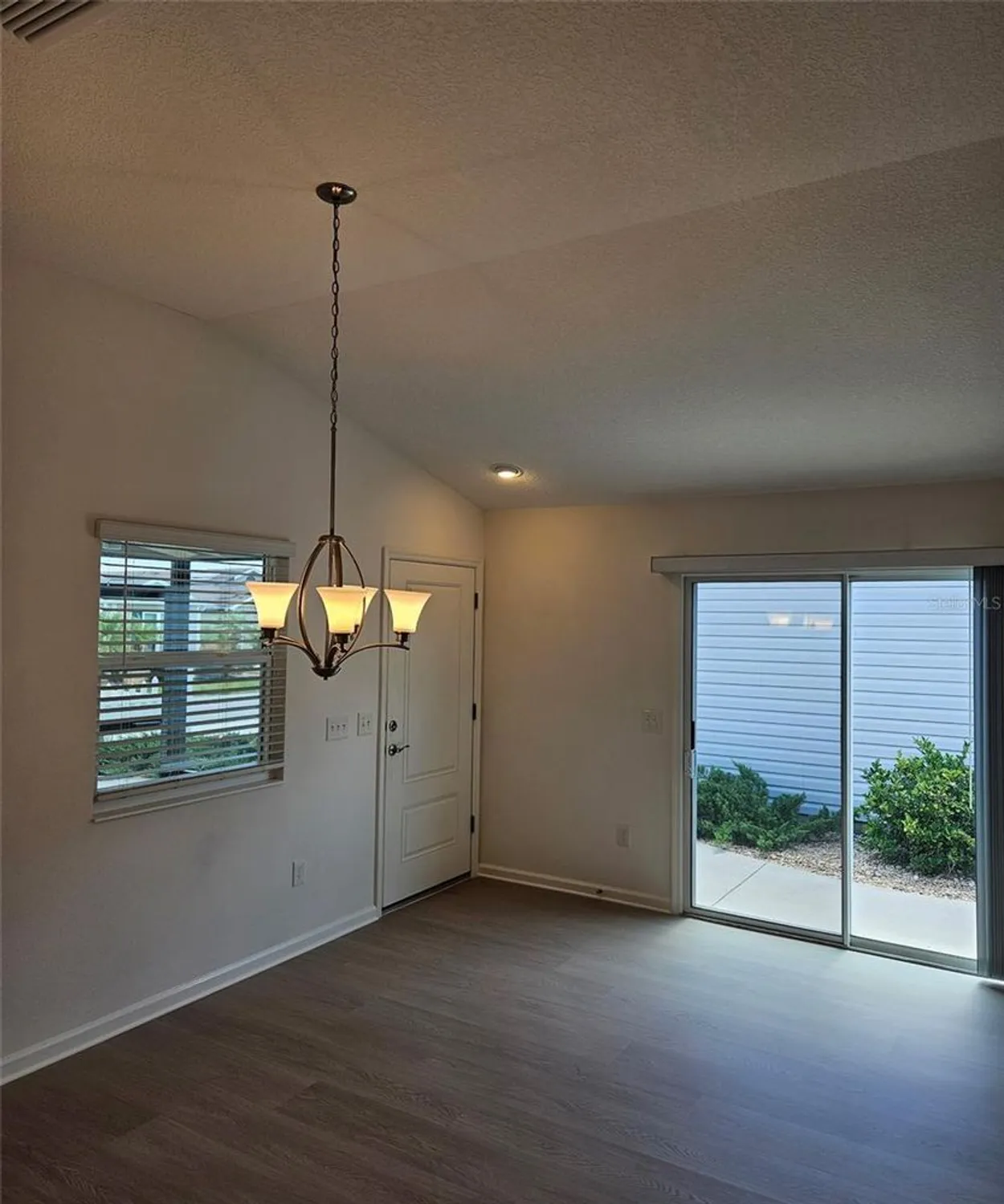 Property Slideshow image 14 of 24 | 1964 rhett rd, The Villages, FL, 32163