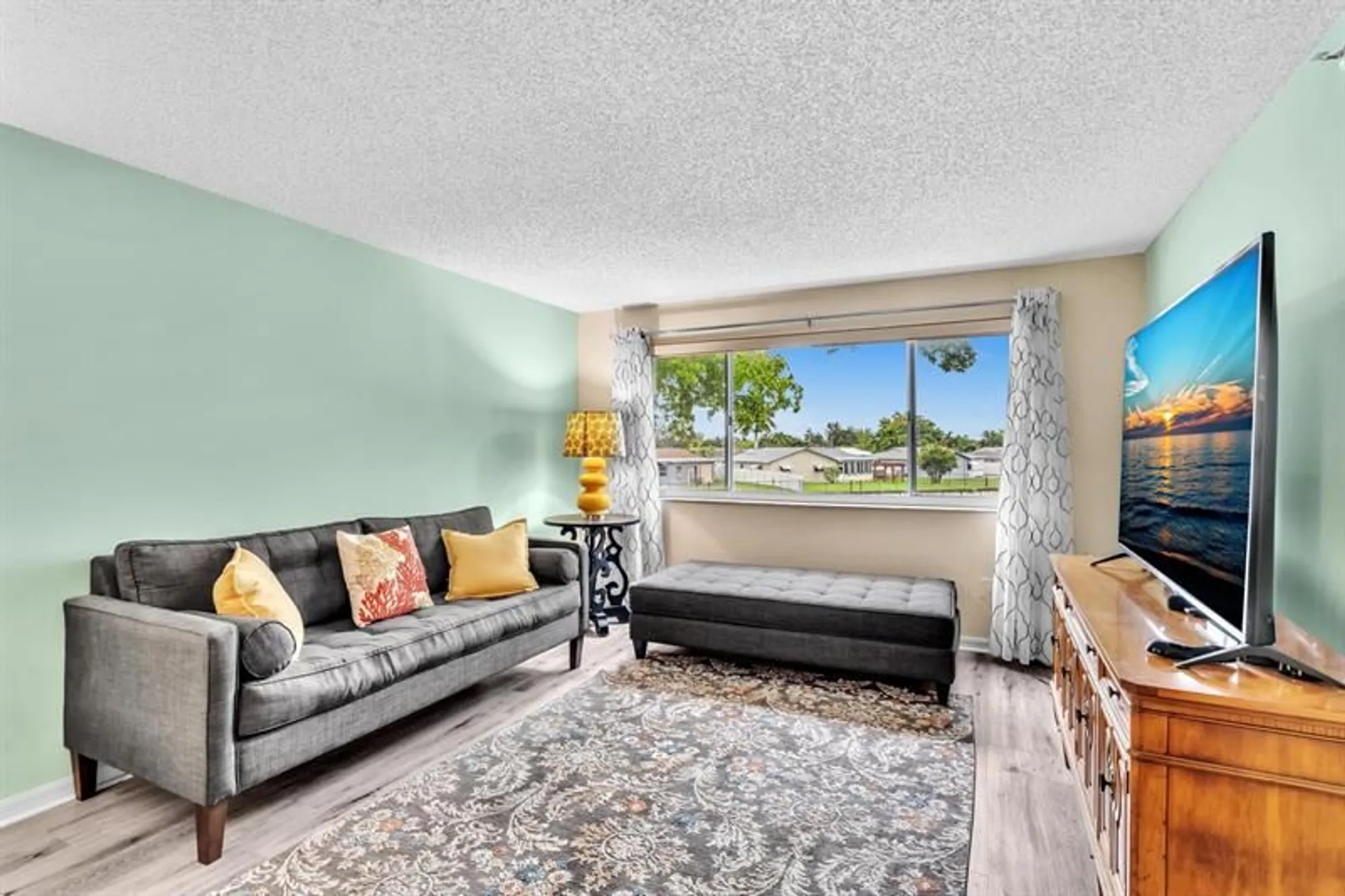 Property Slideshow image 18 of 65 | 9587 weldon cir b211, Tamarac, FL, 33321