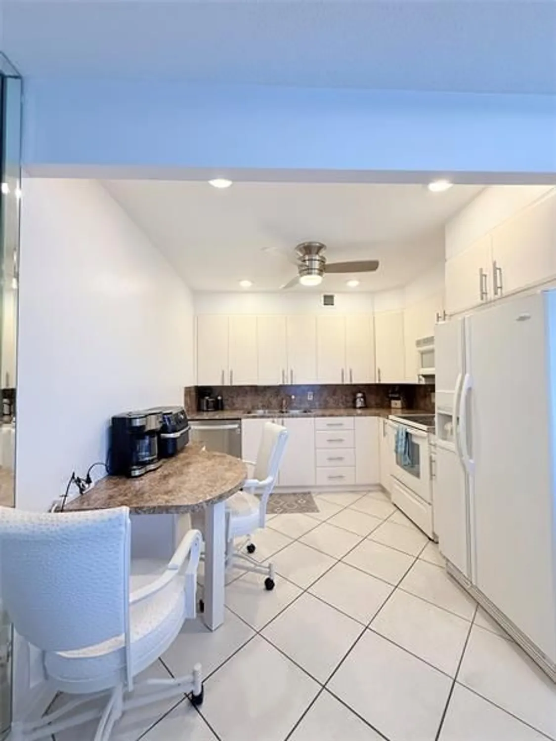 Property Slideshow image 14 of 52 | 424 richmond c # 424, Deerfield Beach, FL, 33442