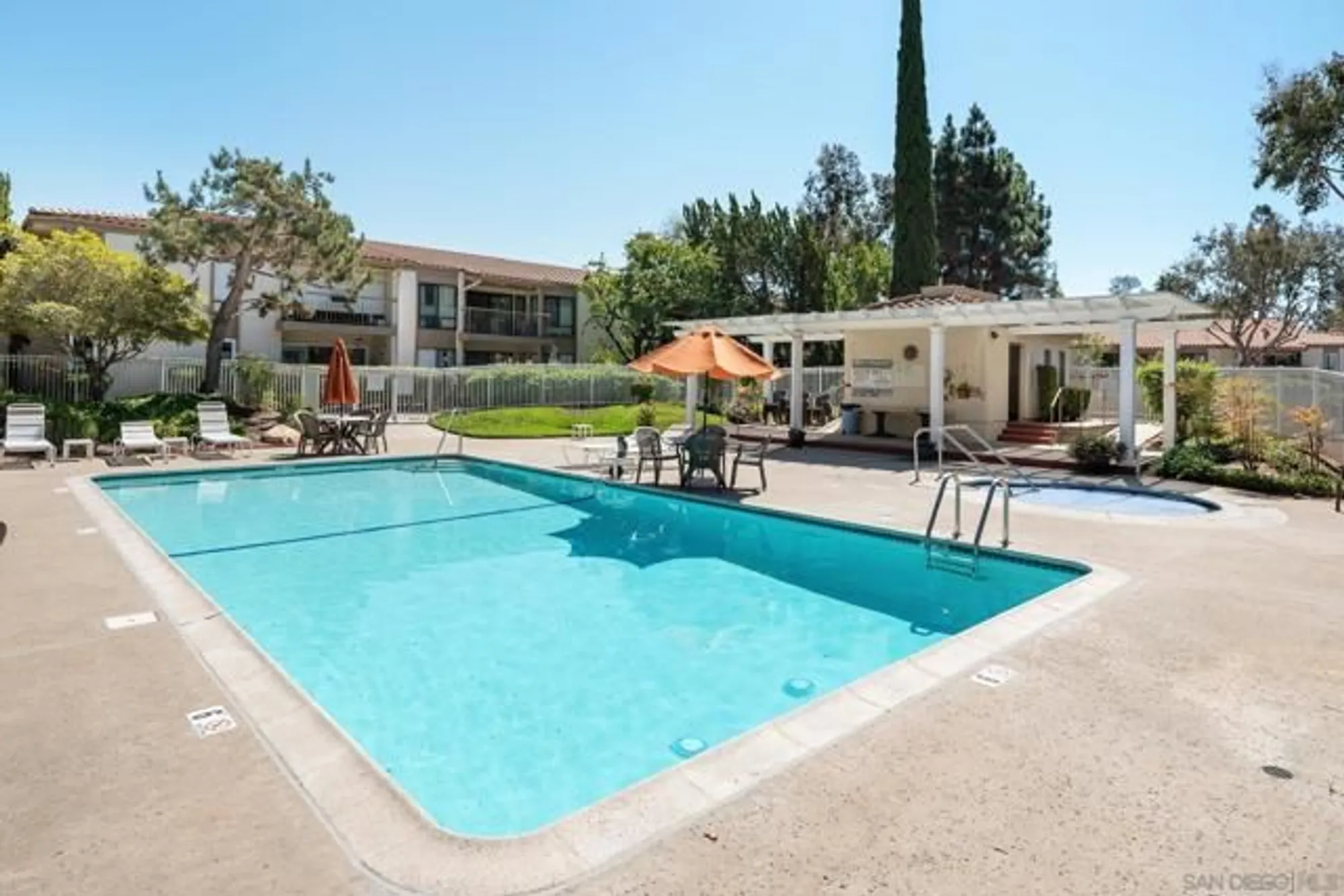 Property Slideshow image 21 of 28 | 12565 oaks north dr 115, San Diego, CA, 92128