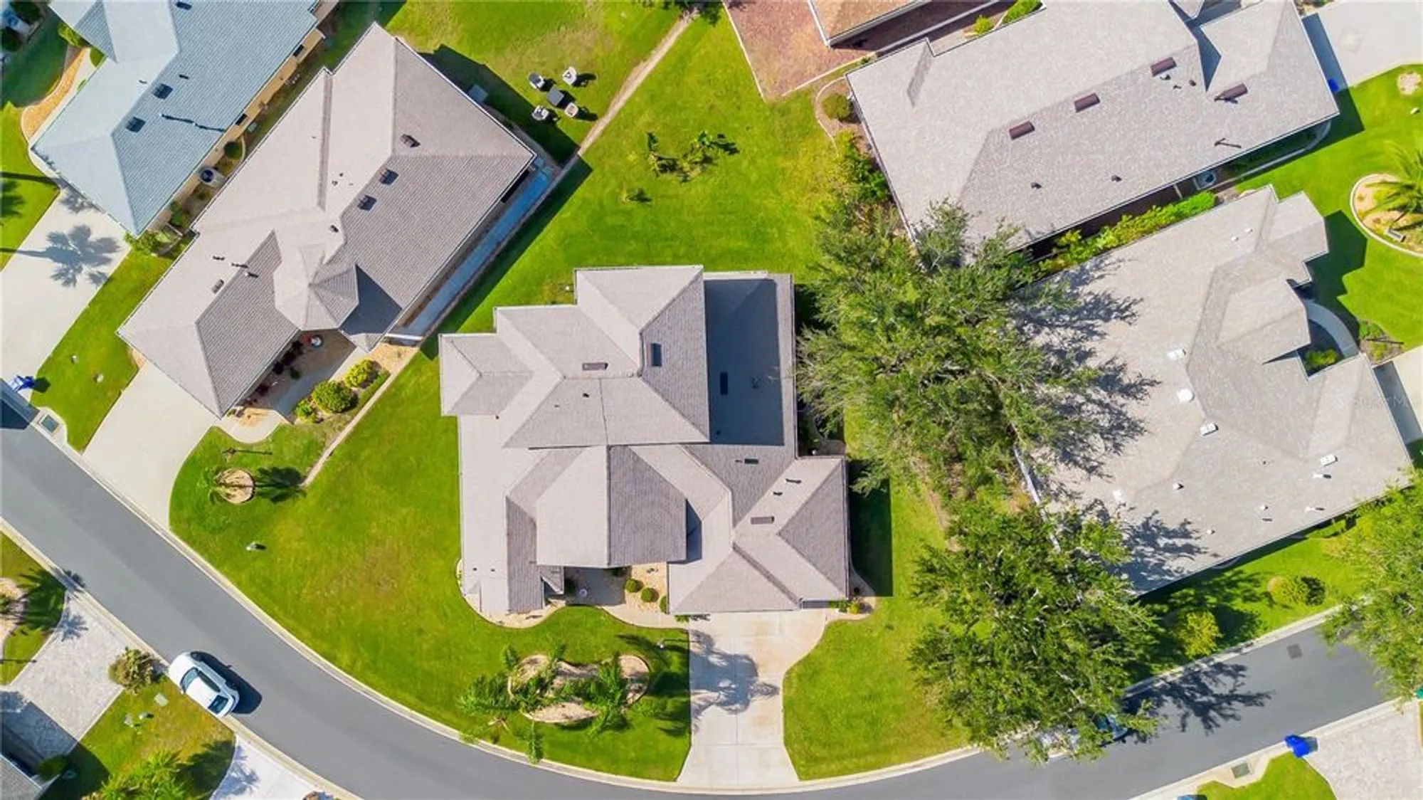 Property Slideshow image 32 of 38 | 5740 bounty cir, Tavares, FL, 32778