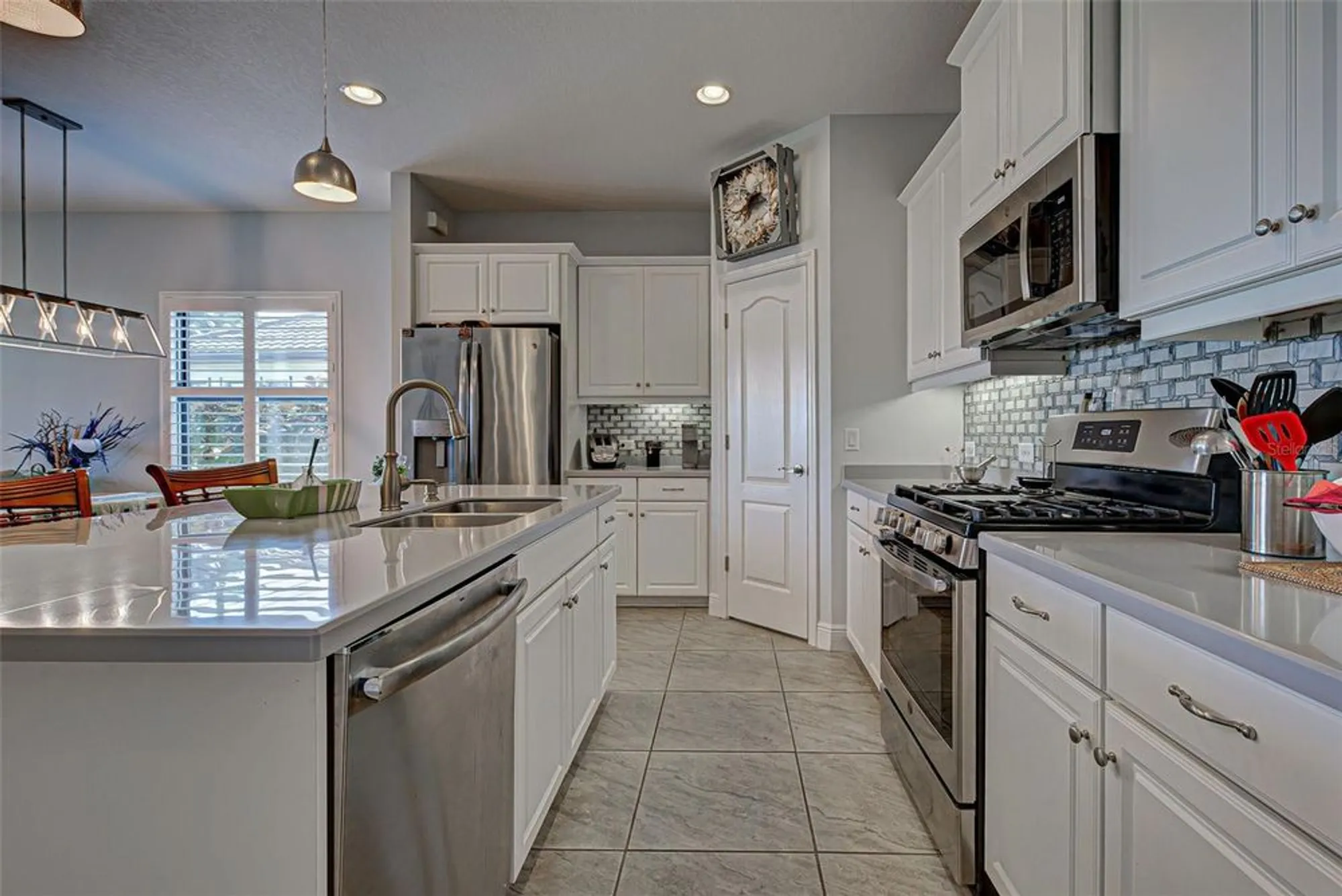 Property Slideshow image 11 of 55 | 26724 weiskopf dr, Englewood, FL, 34223