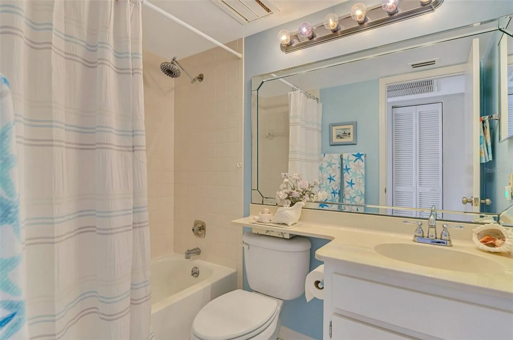 Property Slideshow image 46 of 65 | 461 wexford cir 91, Venice, FL, 34293