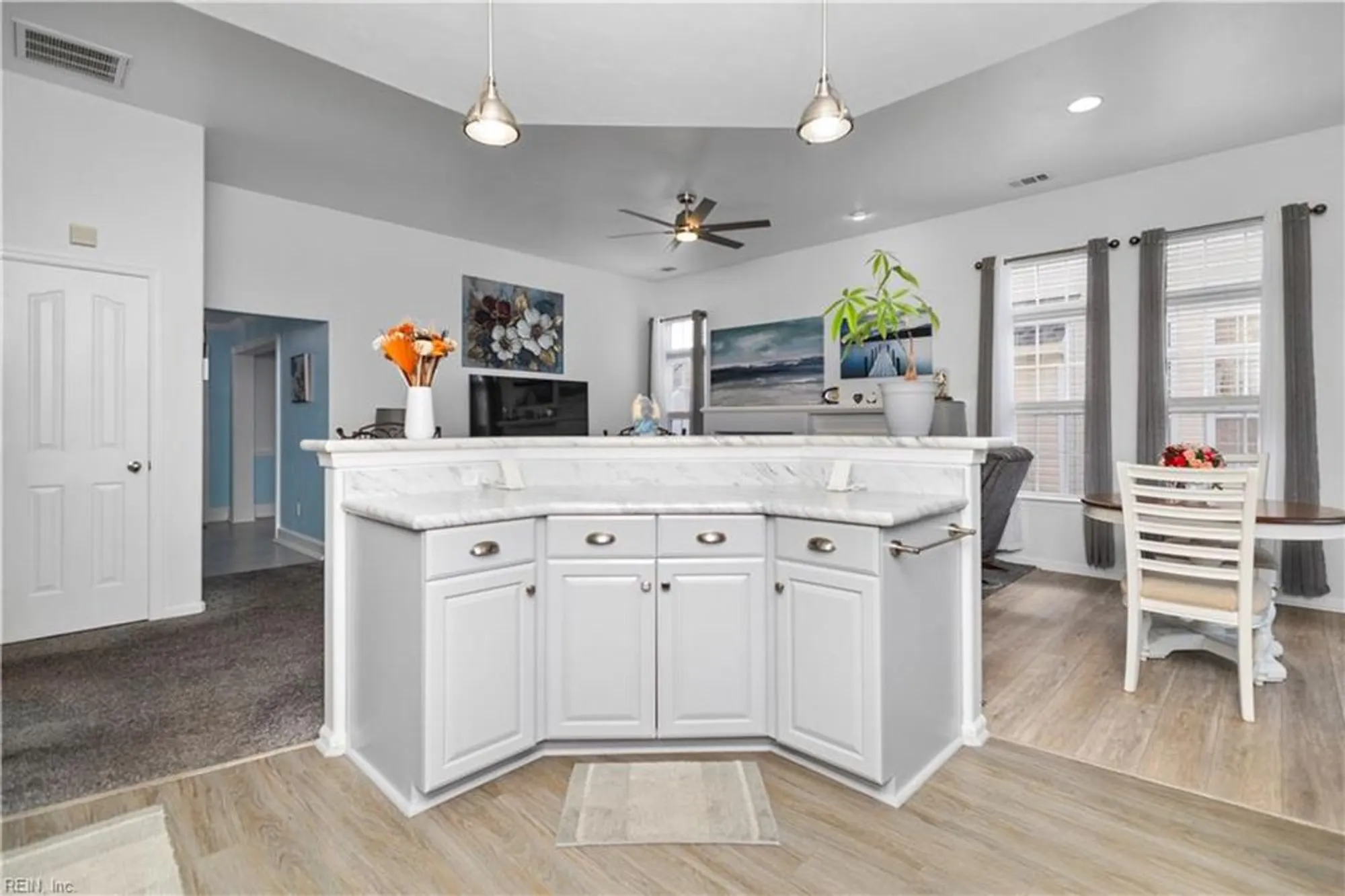 Property Slideshow image 22 of 45 | 1134 alexandria ln, Chesapeake, VA, 23320