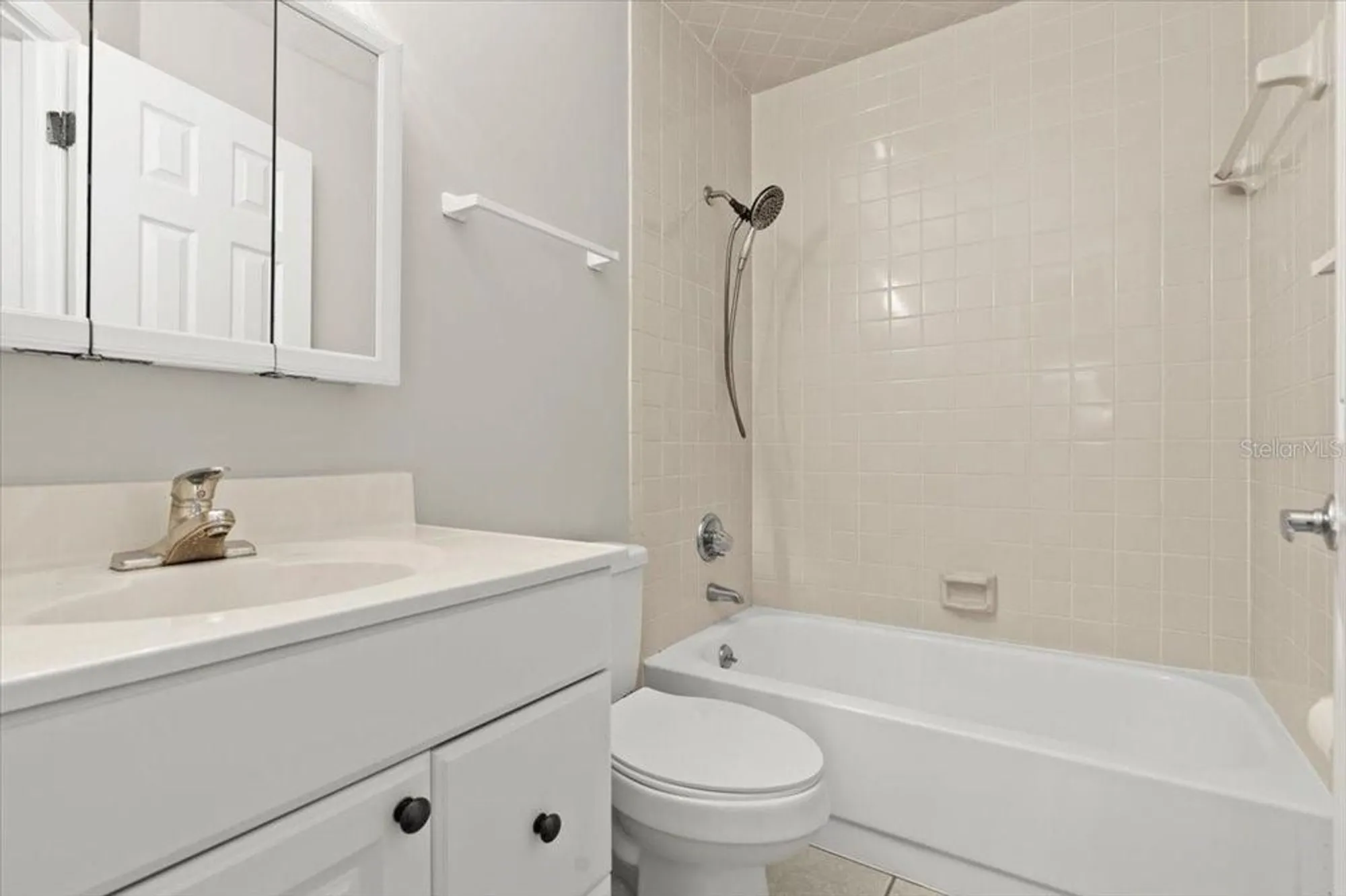 Property Slideshow image 20 of 46 | 105 wood duck cir c, Daytona Beach, FL, 32119