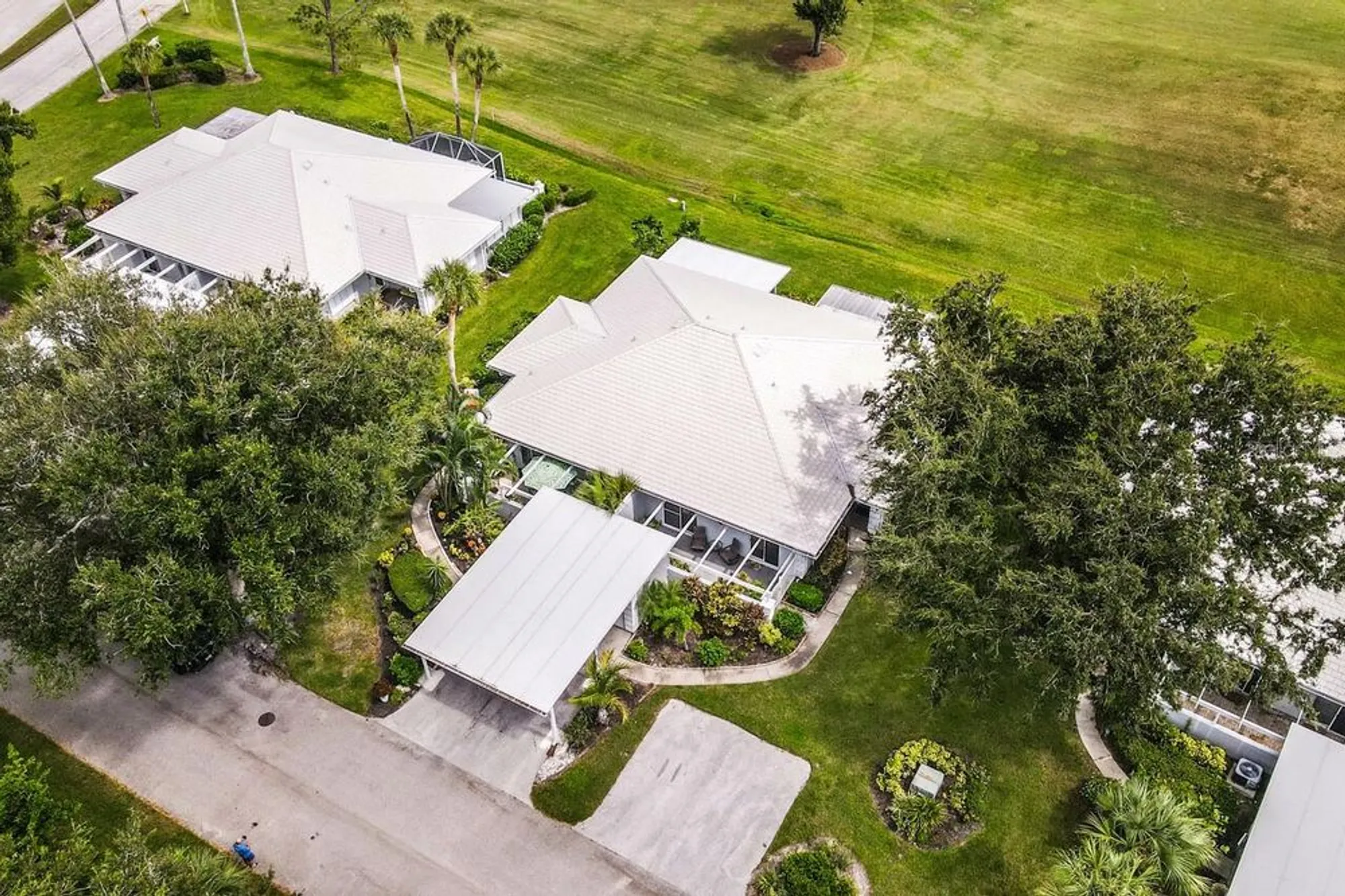 Property Slideshow image 35 of 63 | 208 cerromar way 26, Venice, FL, 34293