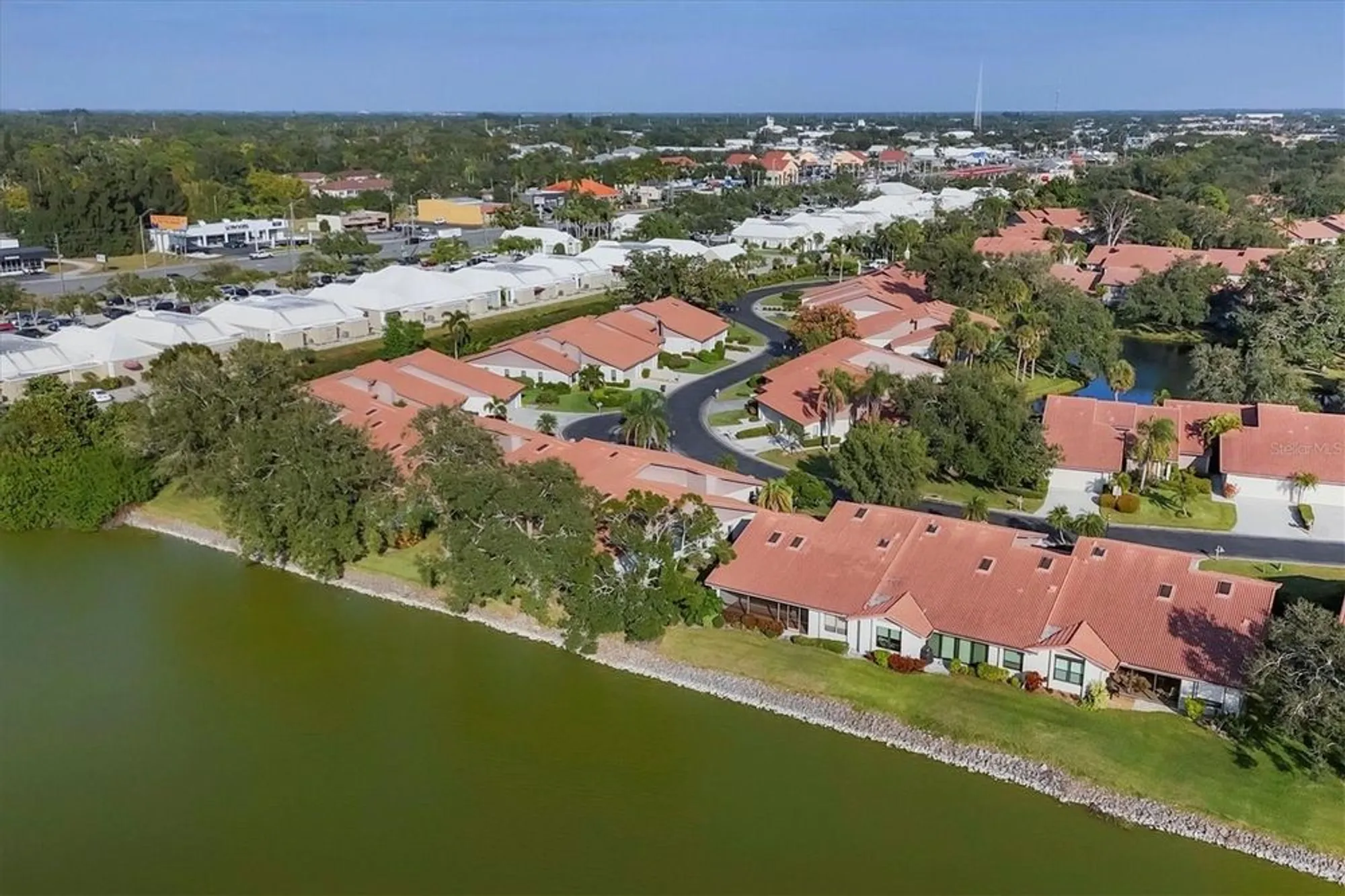 Property Slideshow image 39 of 55 | 3861 wilshire cir 115, Sarasota, FL, 34238