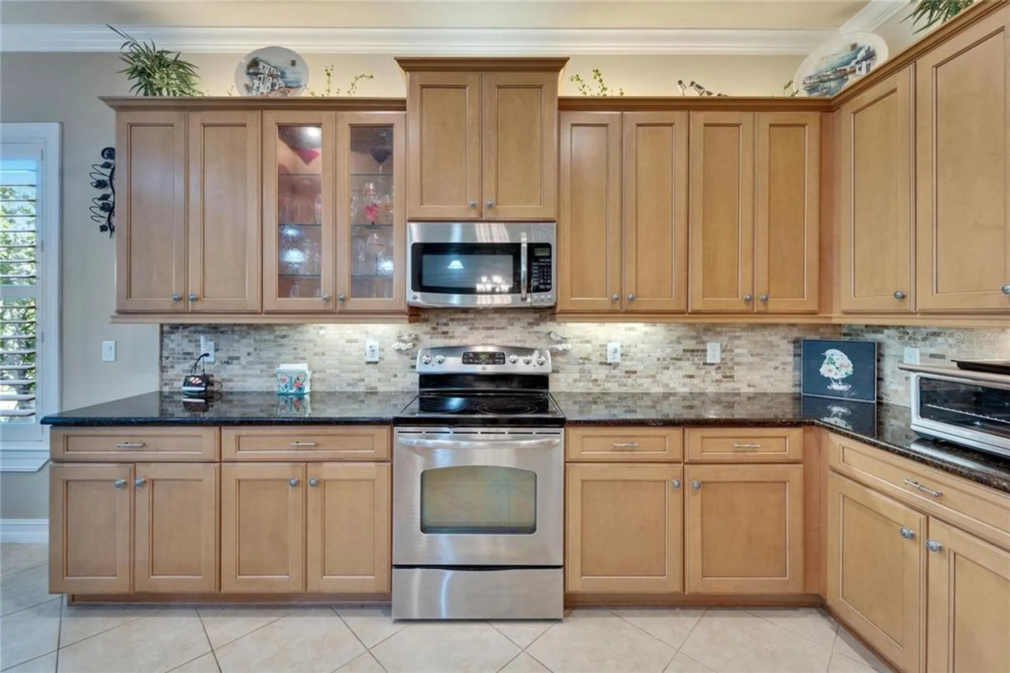 Property Slideshow image 19 of 85 | 16135 cape coral dr, Wimauma, FL, 33598