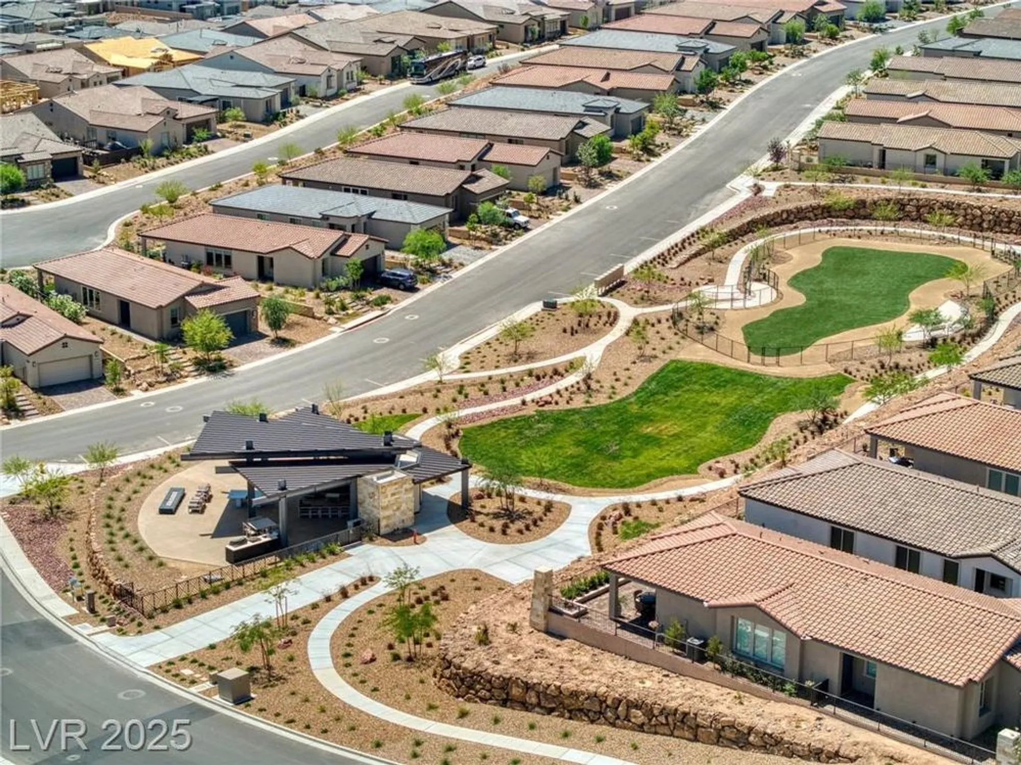 Property Slideshow image 28 of 44 | 25 red creek bluff st, Henderson, NV, 89011