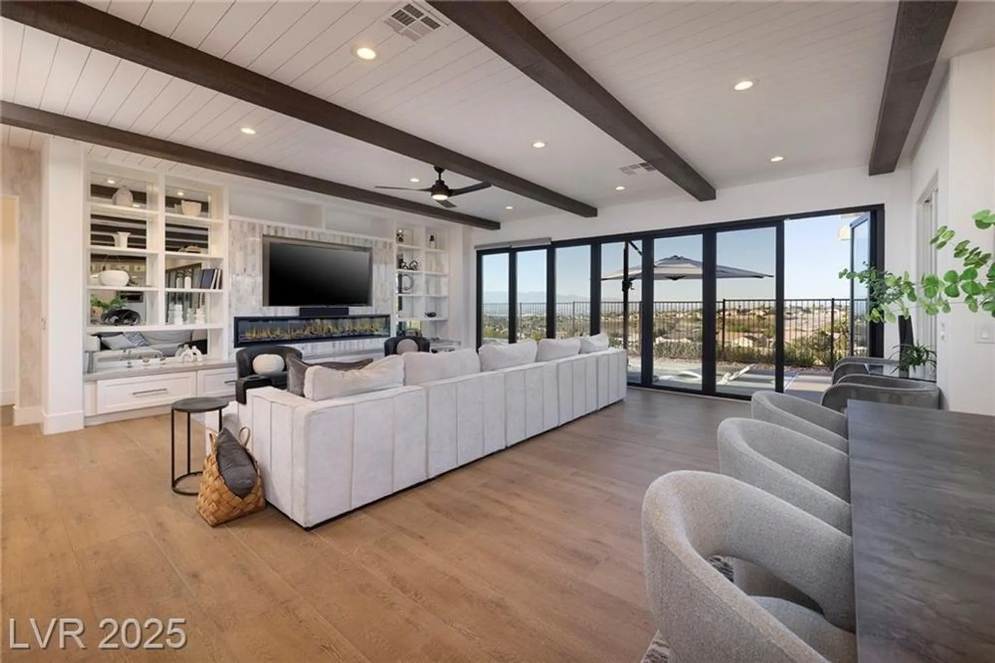 Property Slideshow image 15 of 48 | 2840 foxtail creek ave, Henderson, NV, 89052