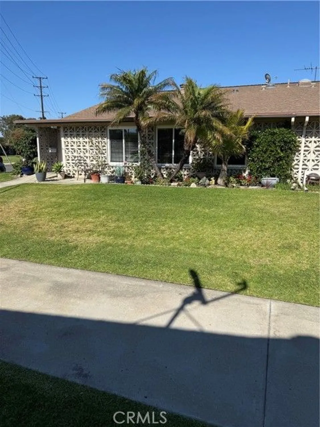 Property Slideshow image 3 of 14 | 1540 northwood rd, Seal Beach, CA, 90740