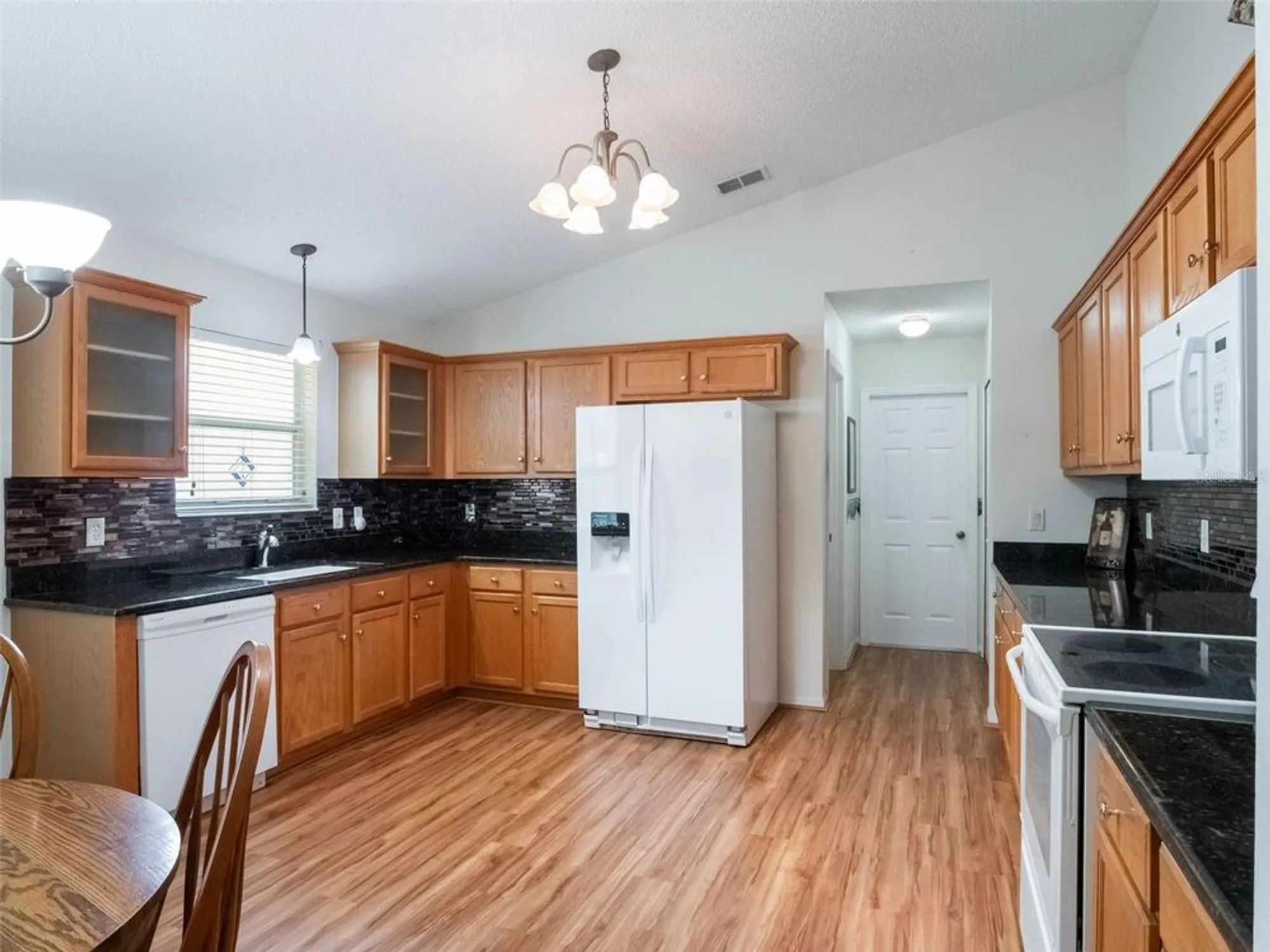 Property Slideshow image 10 of 36 | 25243 river crest dr, Leesburg, FL, 34748