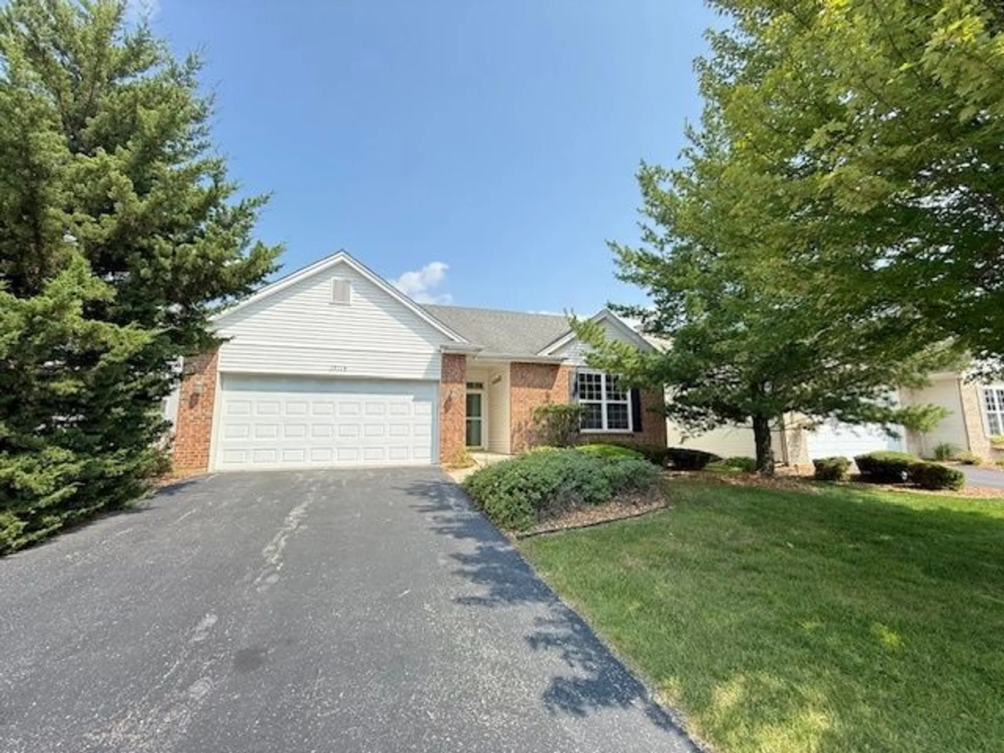 Property Slideshow image 1 of 12 | 17113 manitoba, Lockport, IL, 60441