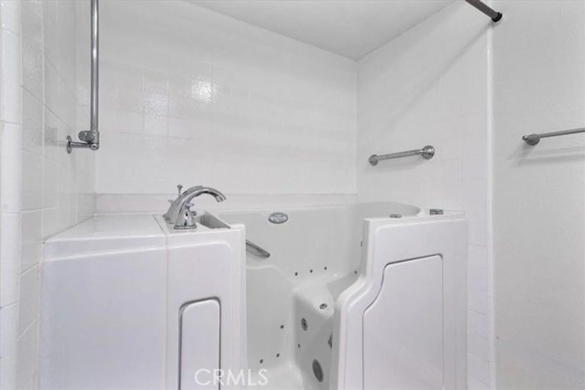 Property Slideshow image 15 of 38 | 2104 ronda granada a, Laguna Woods, CA, 92637
