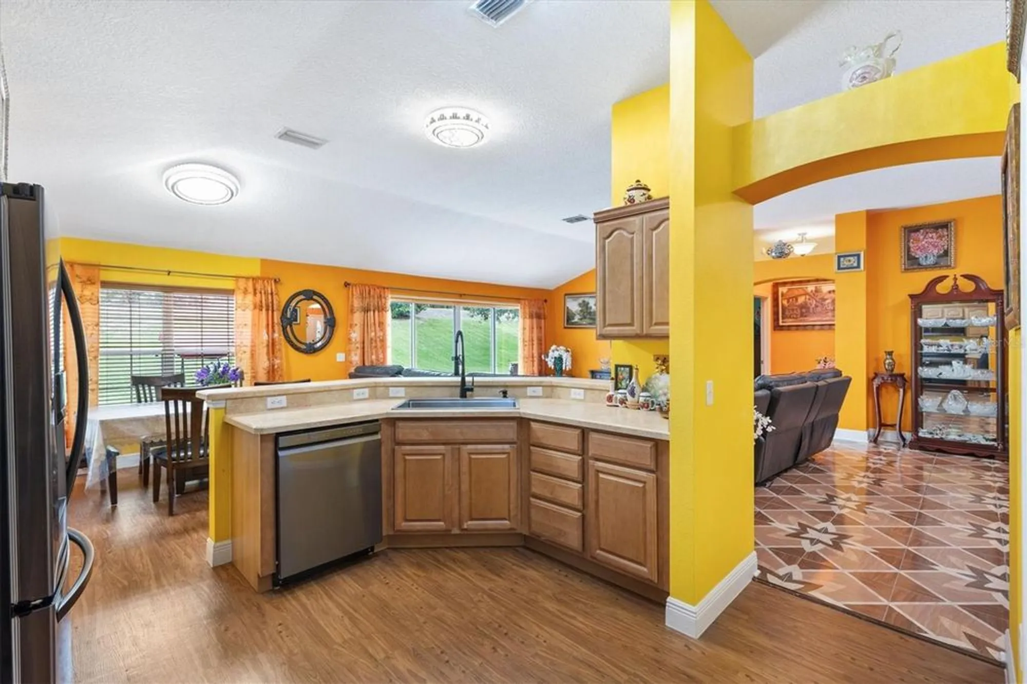 Property Slideshow image 12 of 29 | 39911 bayview dr, Lady Lake, FL, 32159