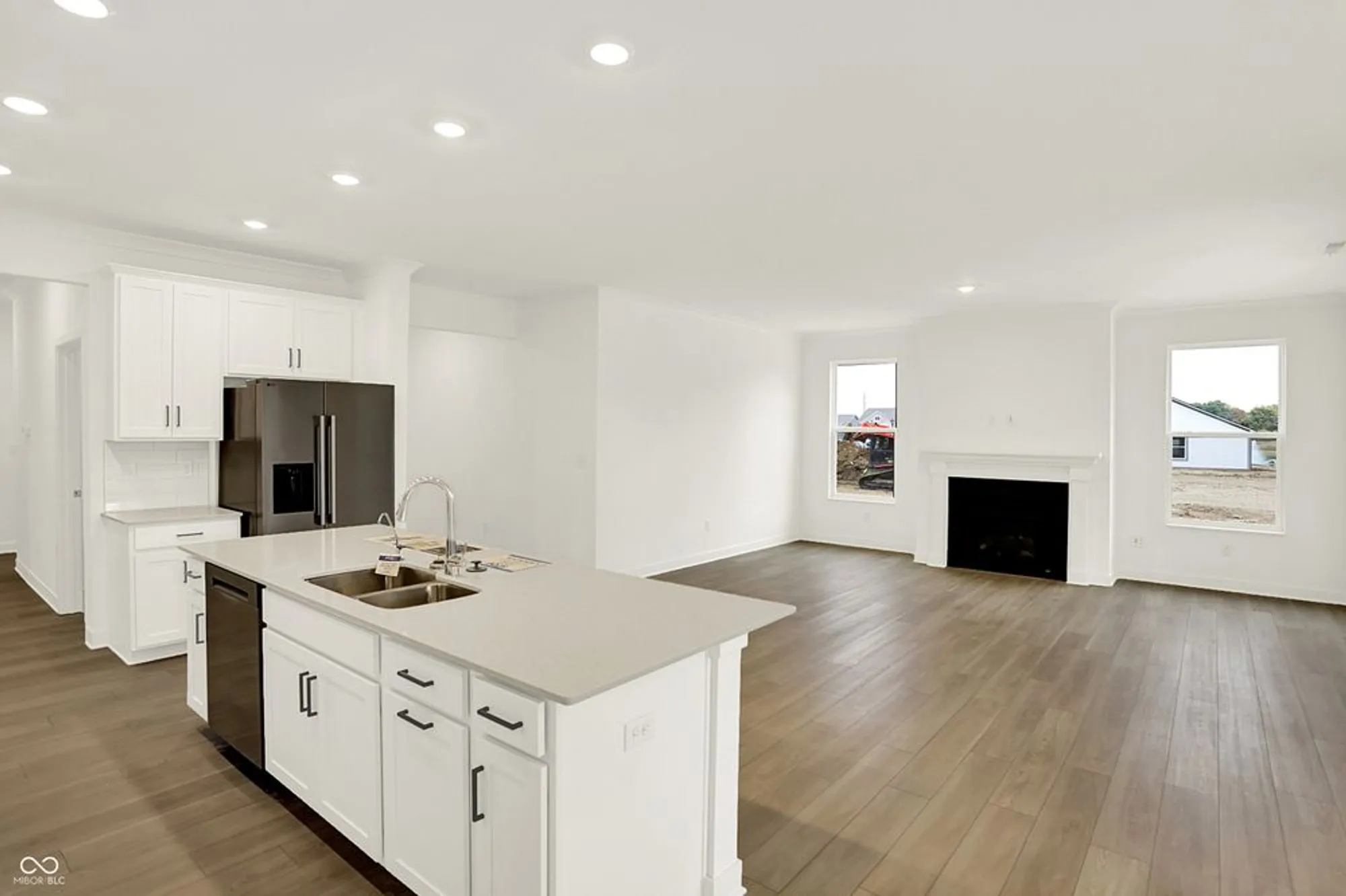 Property Slideshow image 10 of 40 | 5357 nettleton way, Avon, IN, 46123