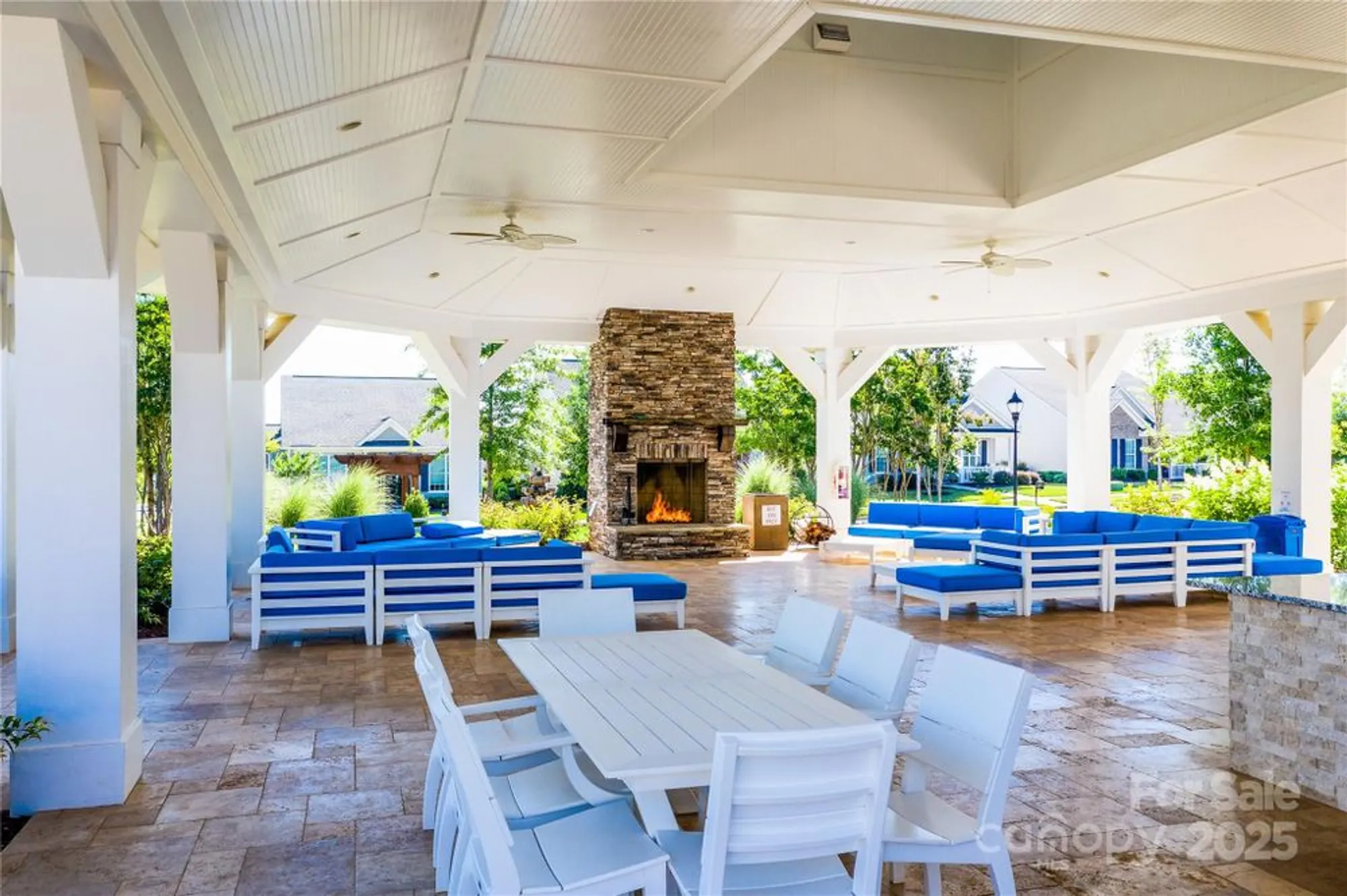 Property Slideshow image 32 of 36 | 17914 coulter pkwy, Cornelius, NC, 28031