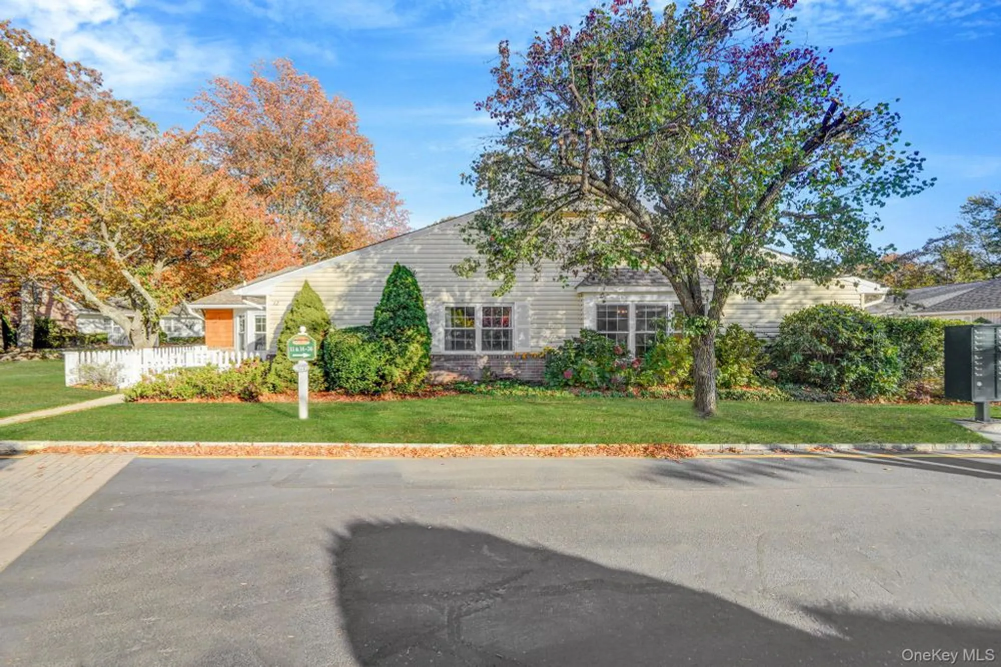 Property Slideshow image 4 of 25 | 12 revere dr, Sayville, NY, 11782