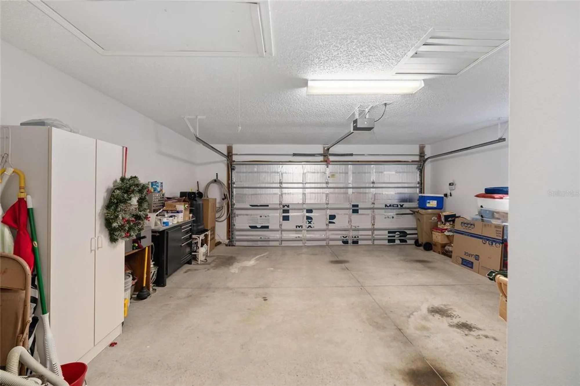 Property Slideshow image 33 of 37 | 24817 cranes roost cir, Leesburg, FL, 34748