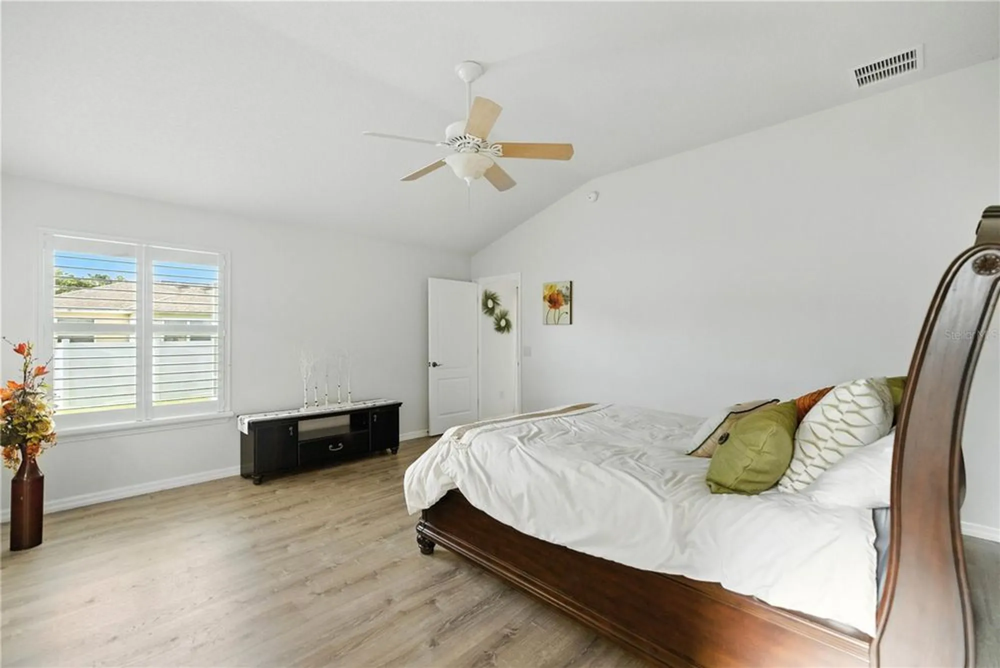 Property Slideshow image 28 of 34 | 5087 ne 121st ave, Oxford, FL, 34484