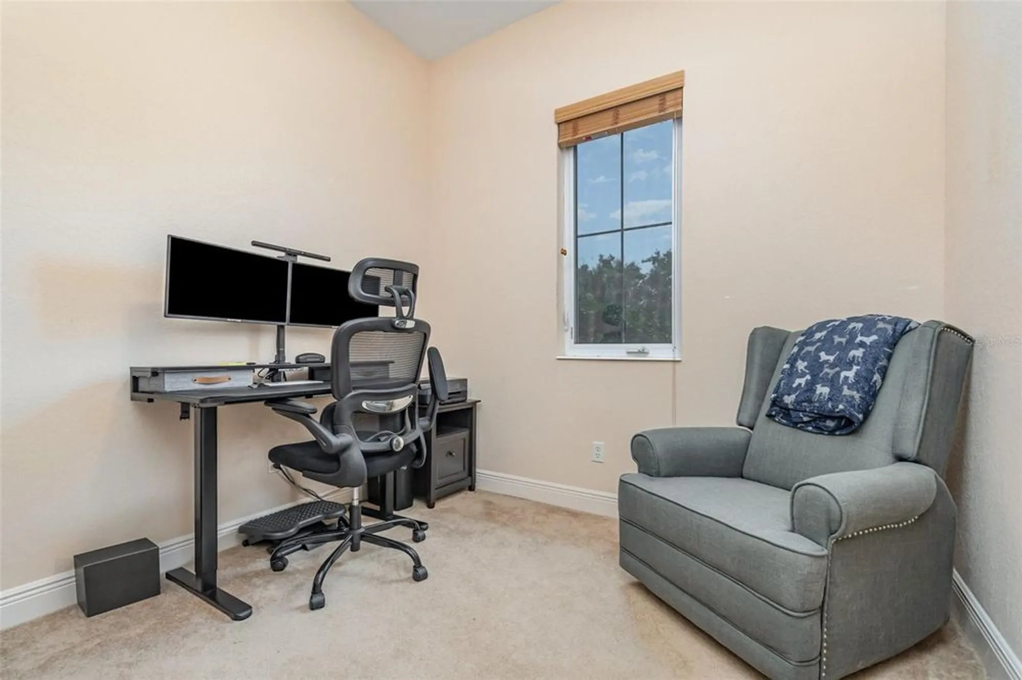 Property Slideshow image 15 of 34 | 38748 lakeview walk, Lady Lake, FL, 32159