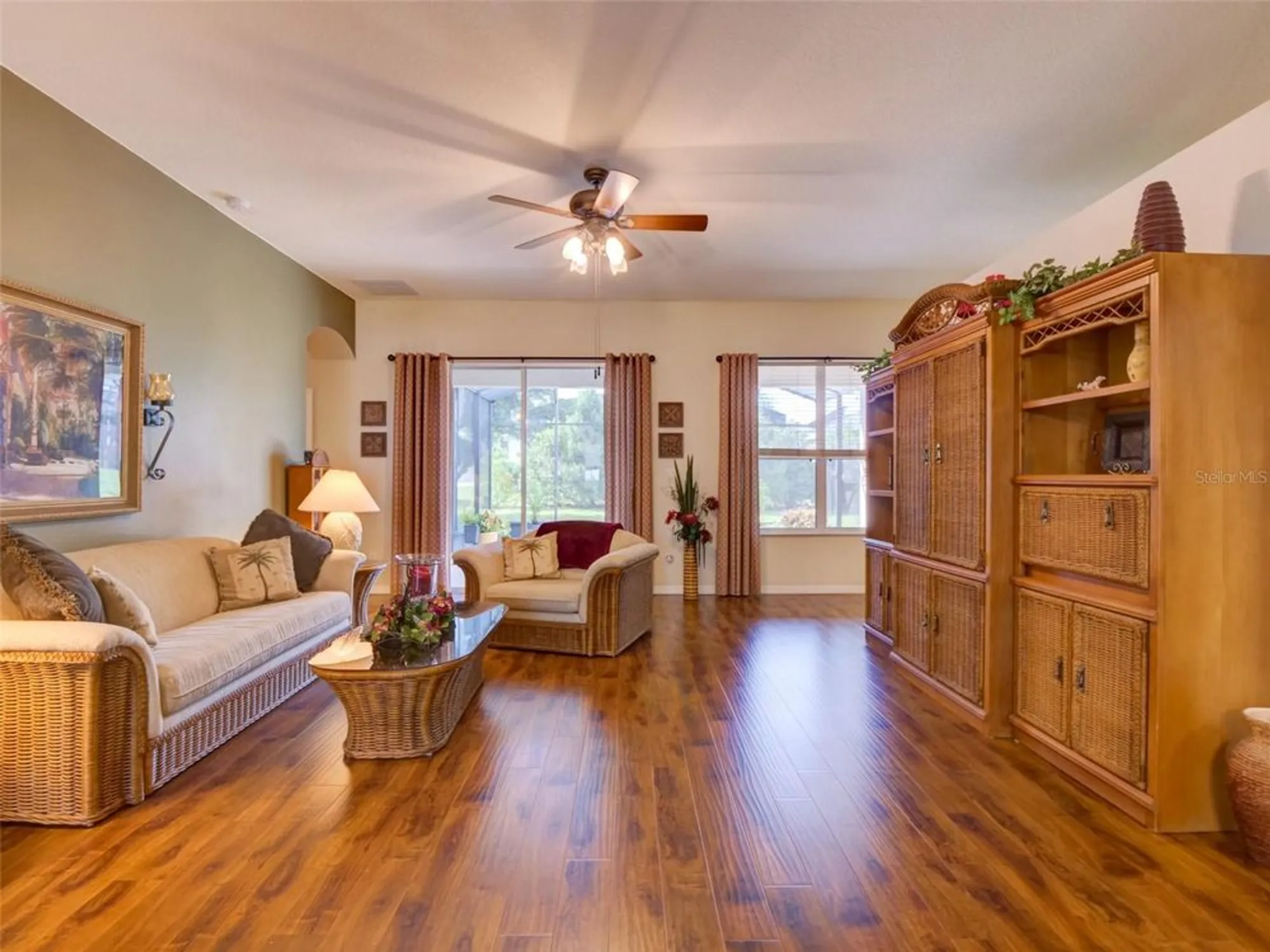 Property Slideshow image 6 of 30 | 25301 forest oak ct, Leesburg, FL, 34748