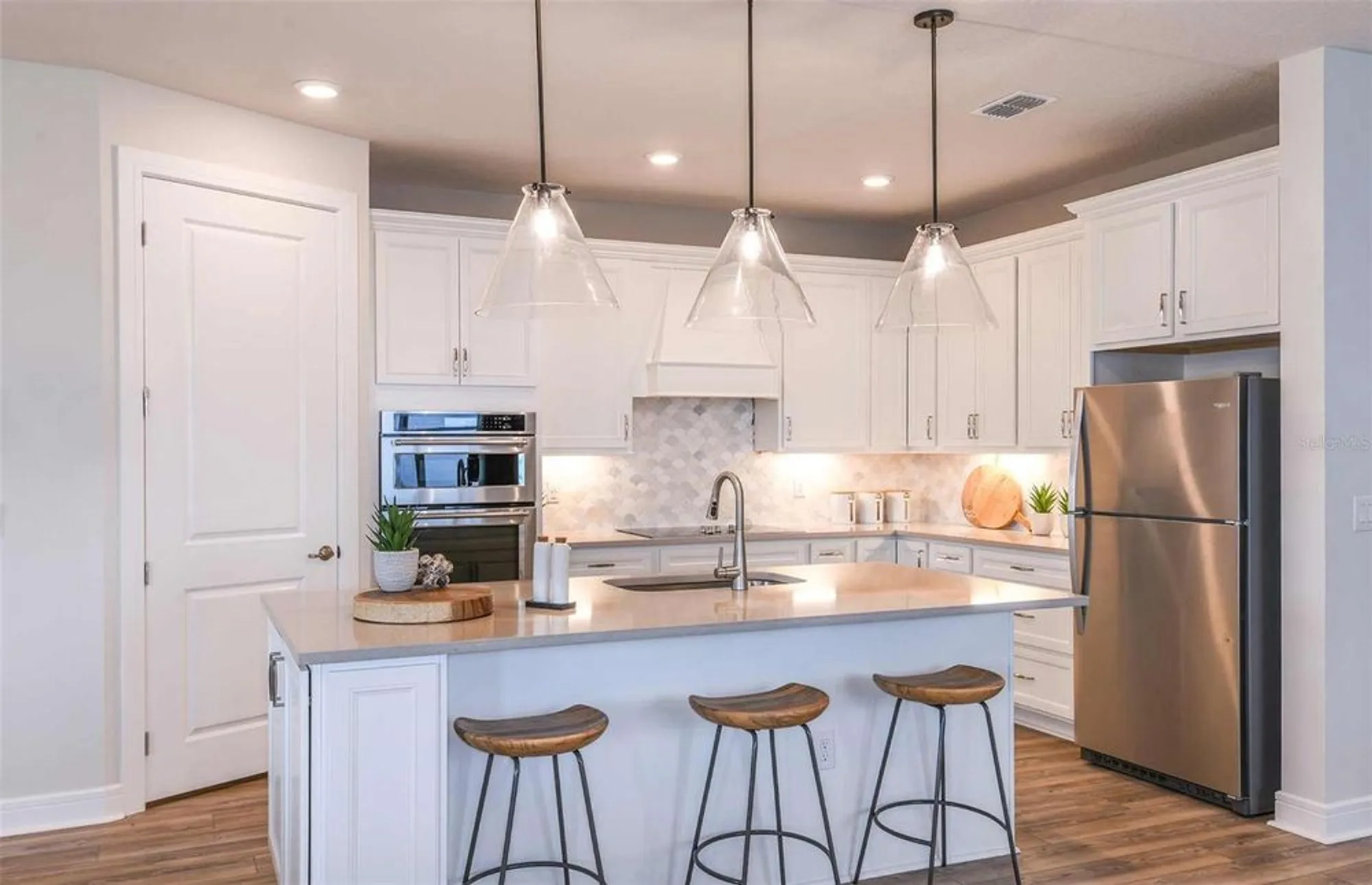 Property Slideshow image 4 of 29 | 14855 sunlit cir, Parrish, FL, 34219