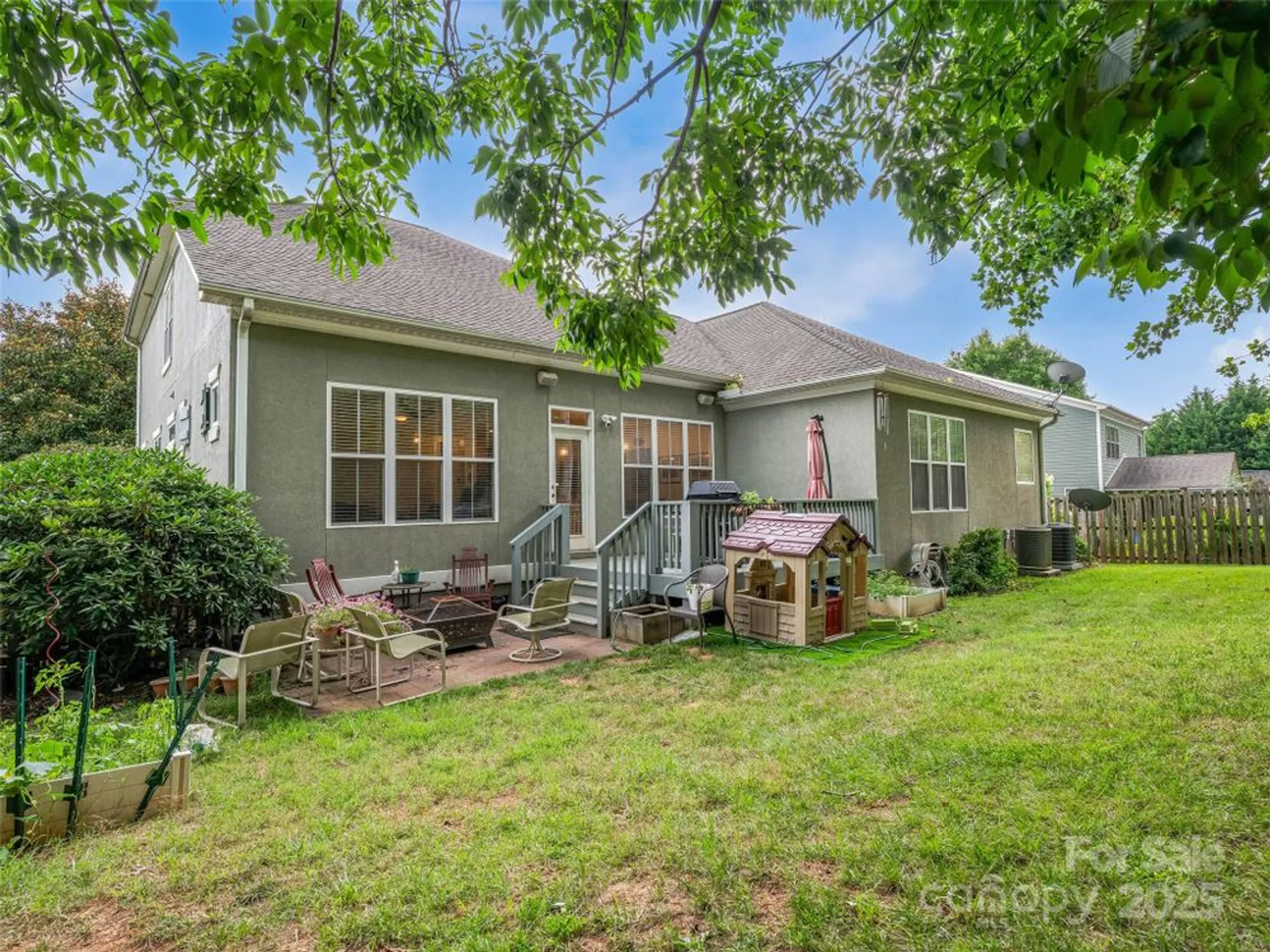 Property Slideshow image 33 of 36 | 257 fennel dun cir, Biltmore Lake, NC, 28715