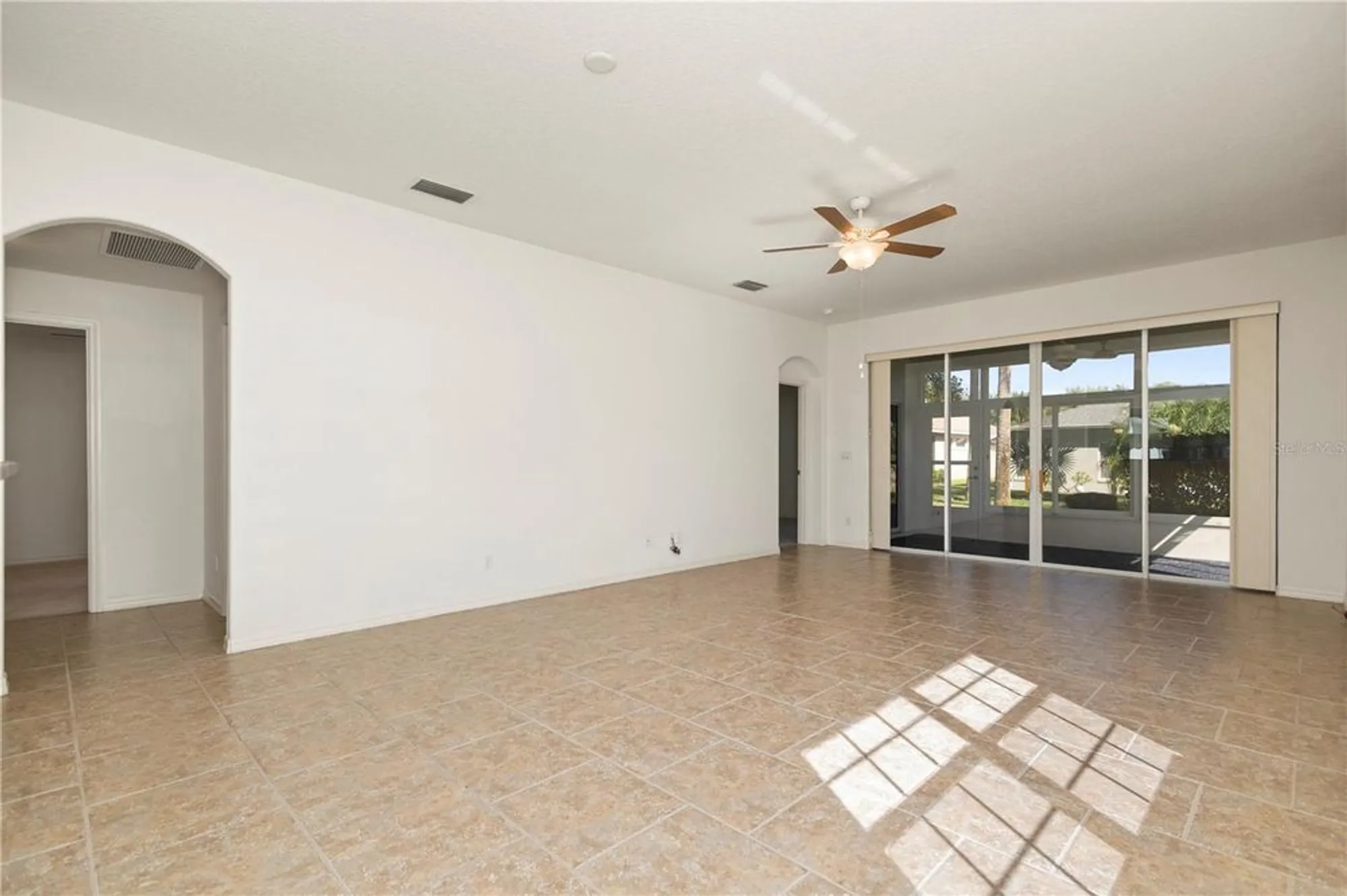 Property Slideshow image 26 of 52 | 5313 treasure view way, Leesburg, FL, 34748