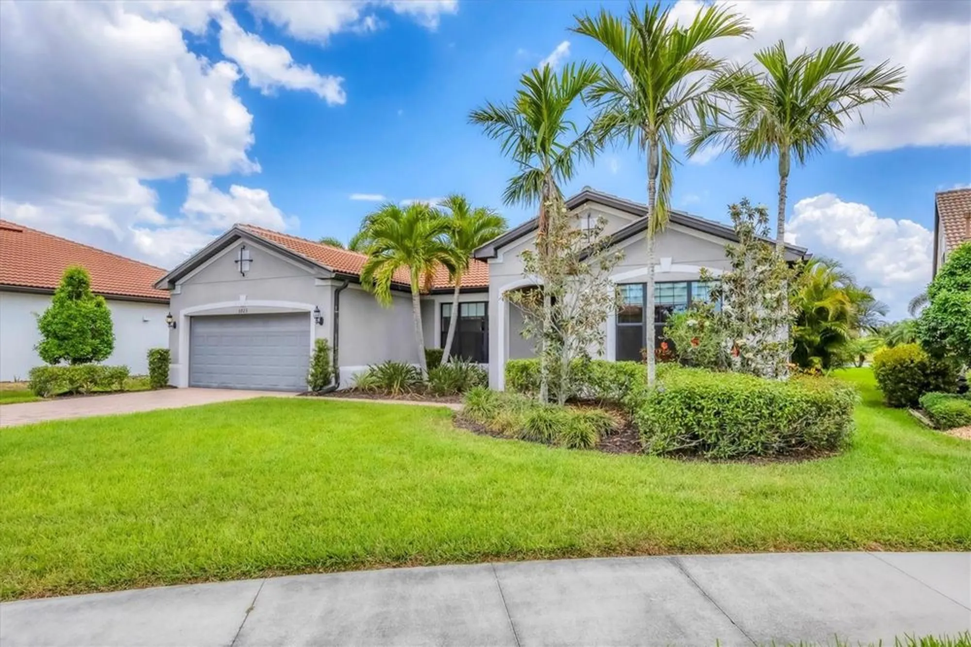 Property Slideshow image 3 of 54 | 5923 snowy egret dr, Sarasota, FL, 34238