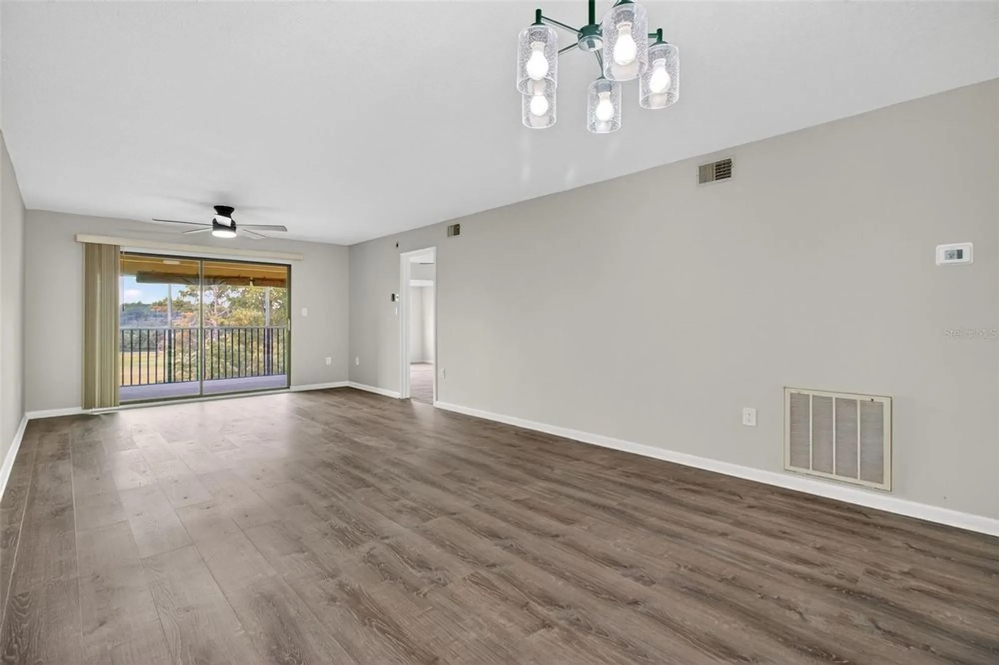 Property Slideshow image 14 of 37 | 1933 golfview dr # 1933, Tarpon Springs, FL, 34689