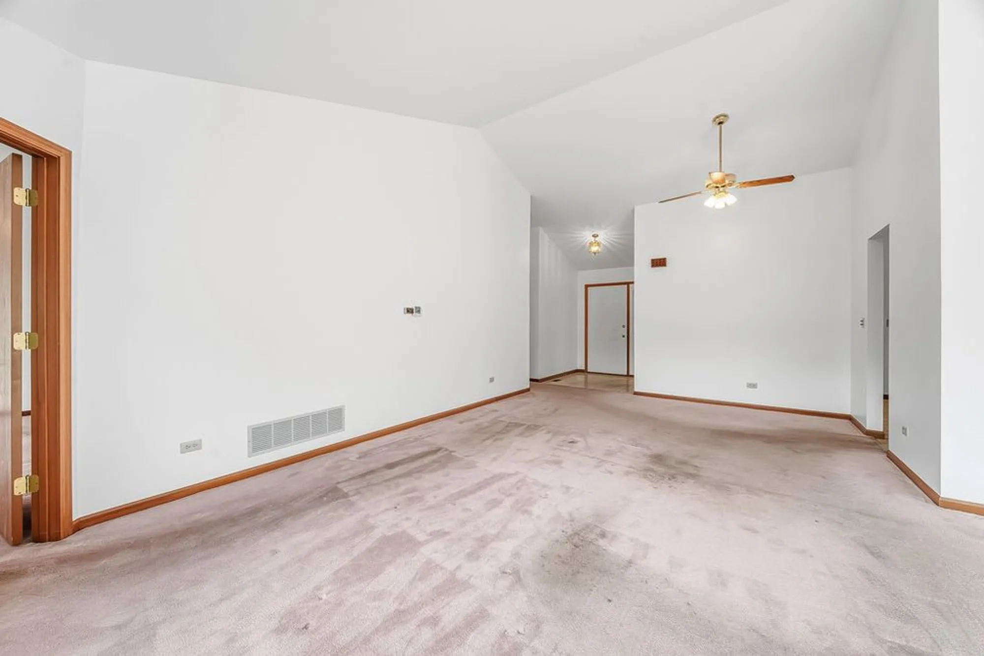 Property Slideshow image 7 of 29 | , Plainfield, IL, 60544