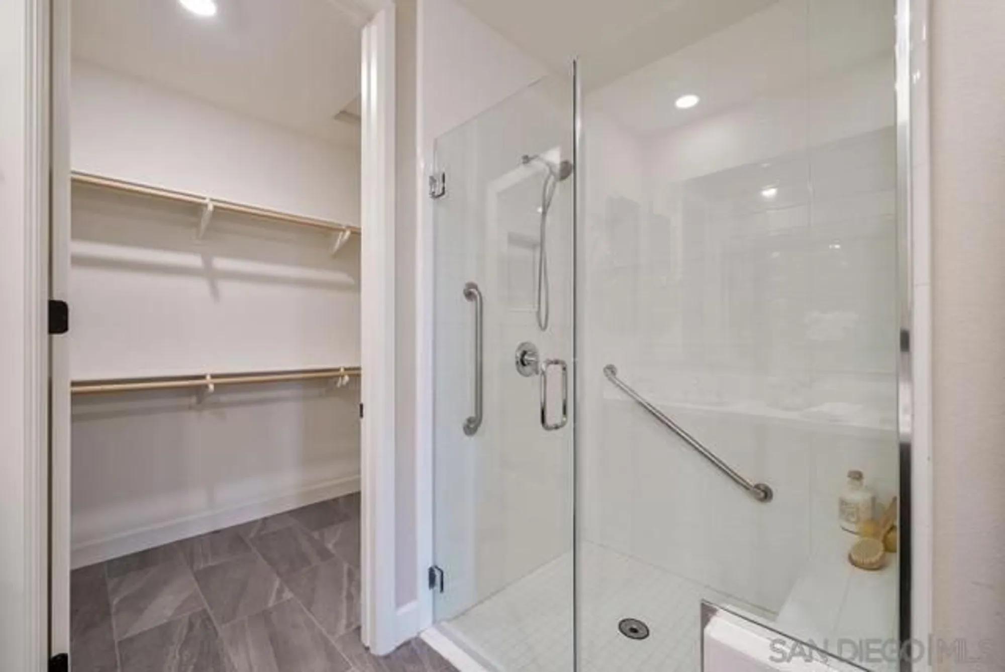 Property Slideshow image 26 of 59 | 16750 coyote bush dr 19, San Diego, CA, 92127