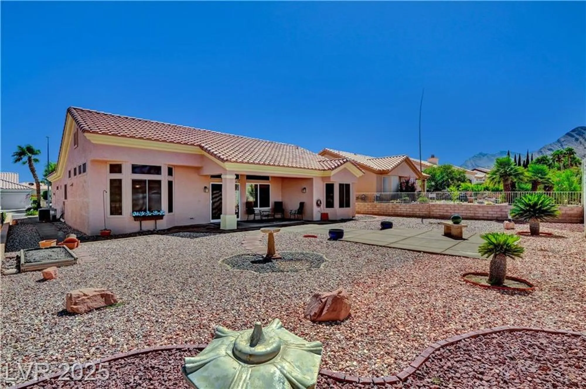 Property Slideshow image 45 of 78 | 10020 villa ridge dr, Las Vegas, NV, 89134