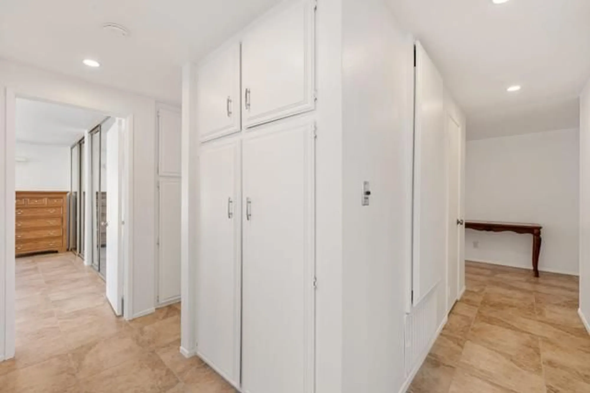 Property Slideshow image 18 of 41 | 2050 silver oak way, Hemet, CA, 92545