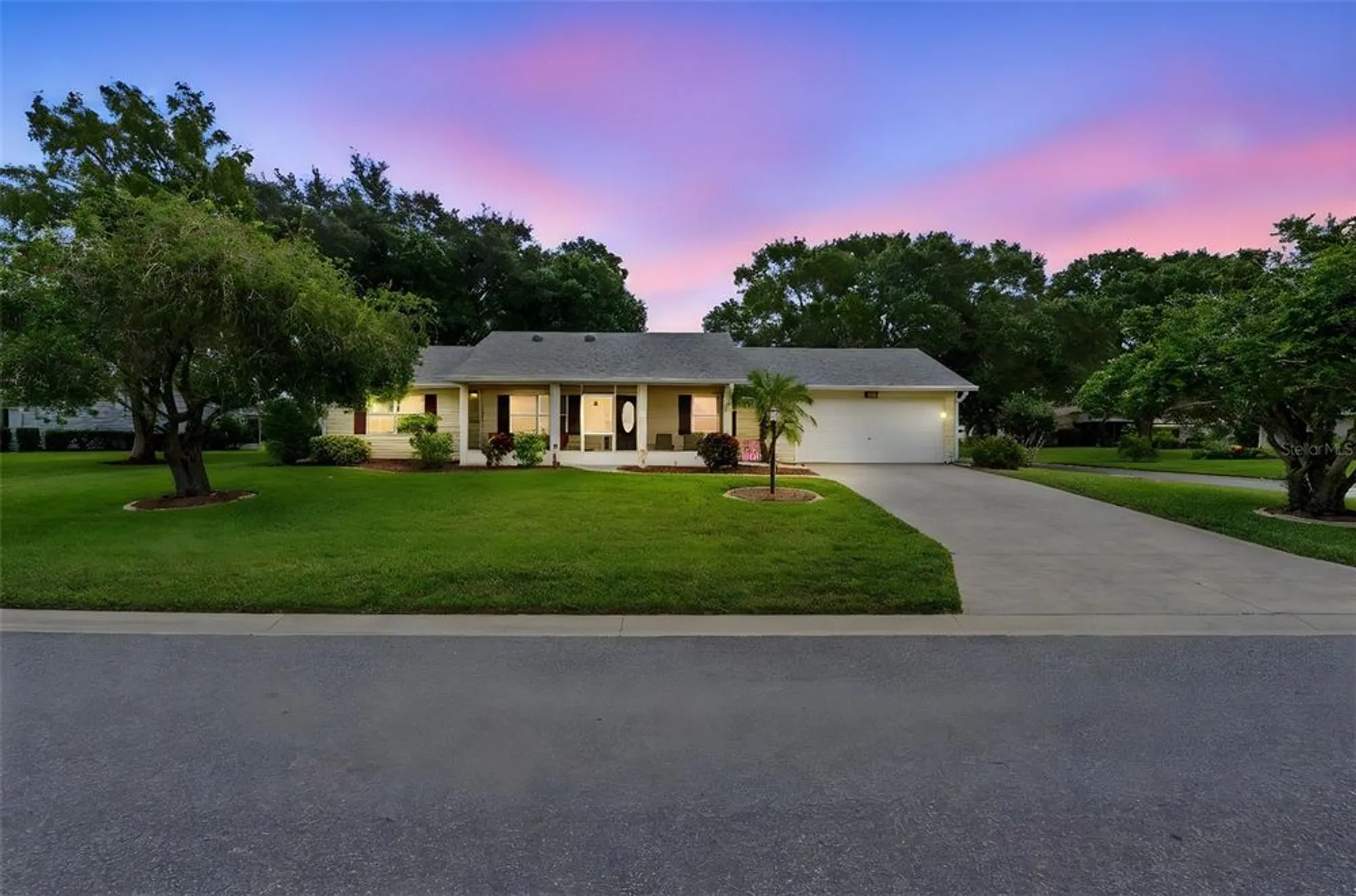 Property Slideshow image 1 of 47 | 27107 racquet cir, Leesburg, FL, 34748