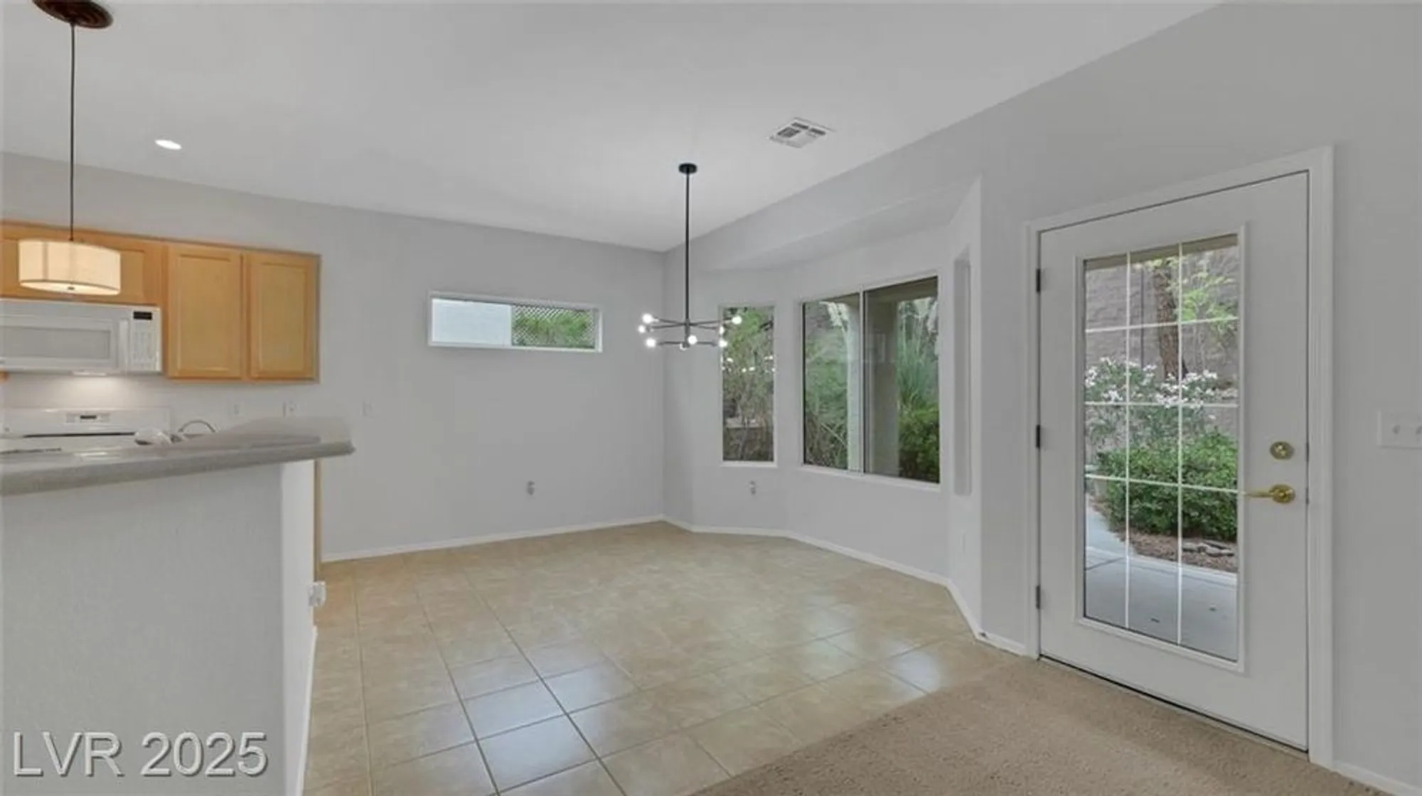 Property Slideshow image 17 of 36 | 2350 little bighorn dr, Henderson, NV, 89052