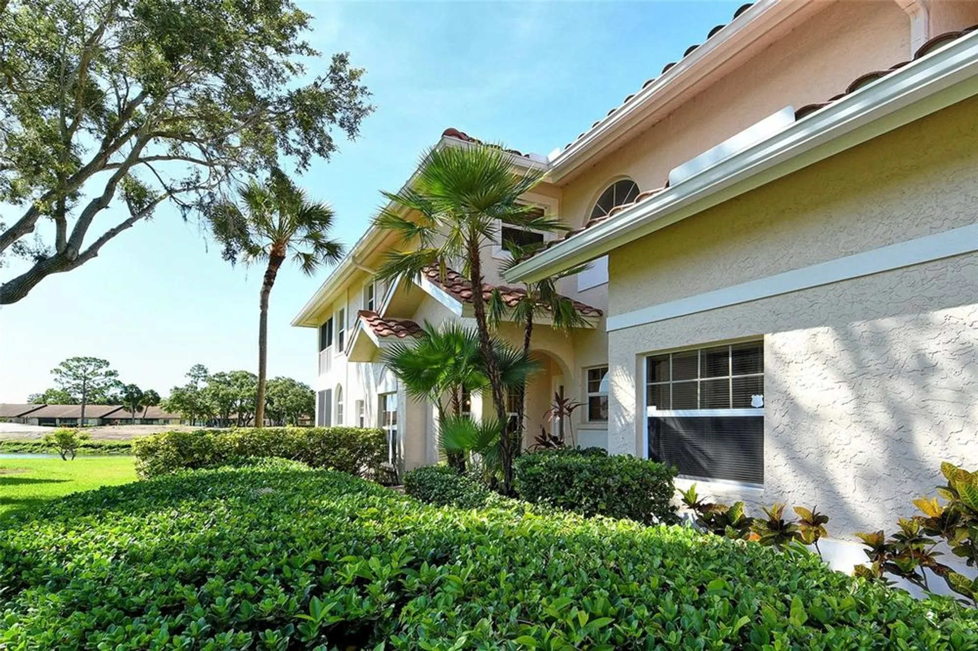 Property Slideshow image 26 of 34 | 5598 golf pointe dr unit a-1, Sarasota, FL, 34243