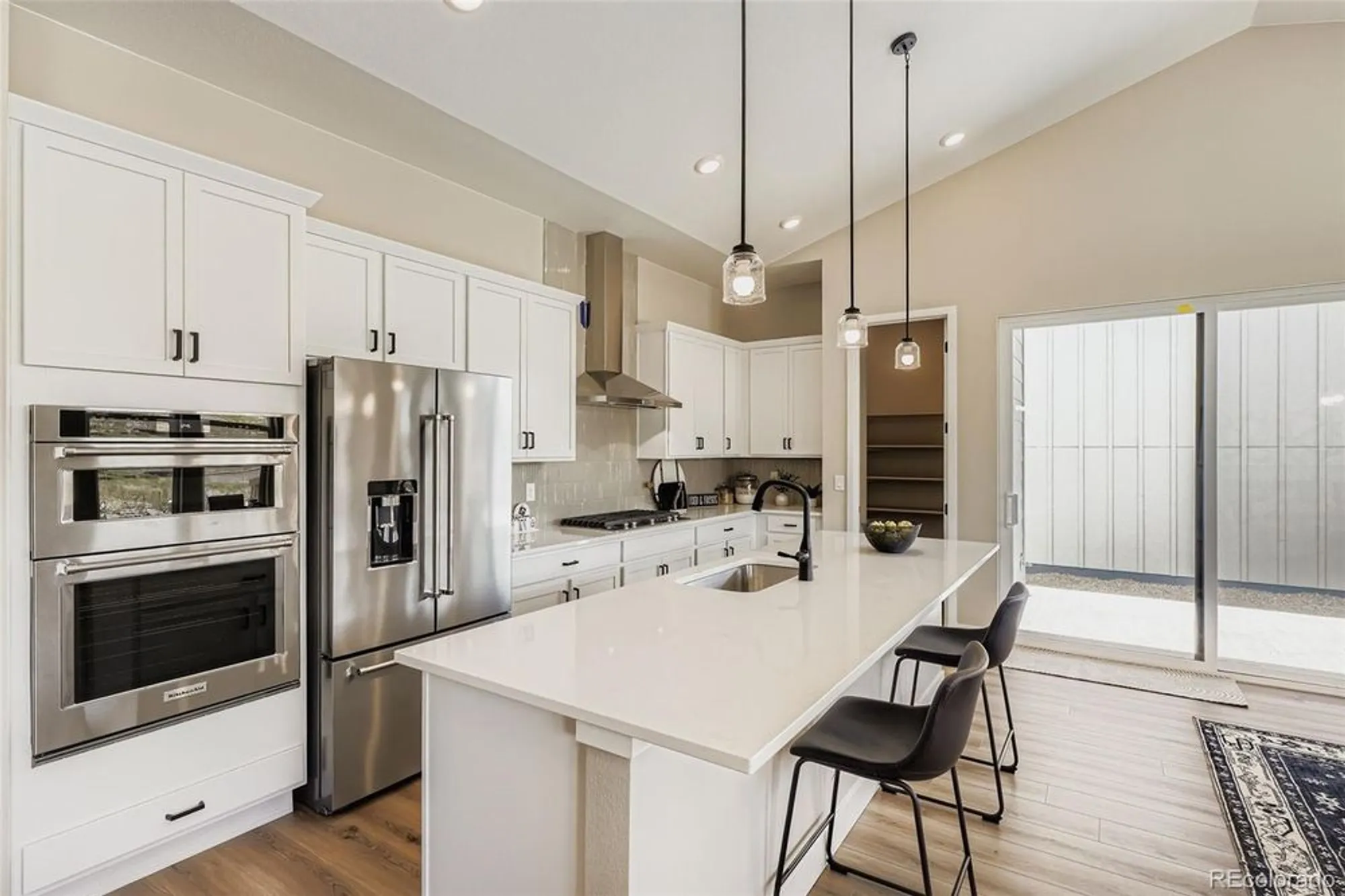 Property Slideshow image 9 of 36 | 2011 grayside cir, Castle Rock, CO, 80109