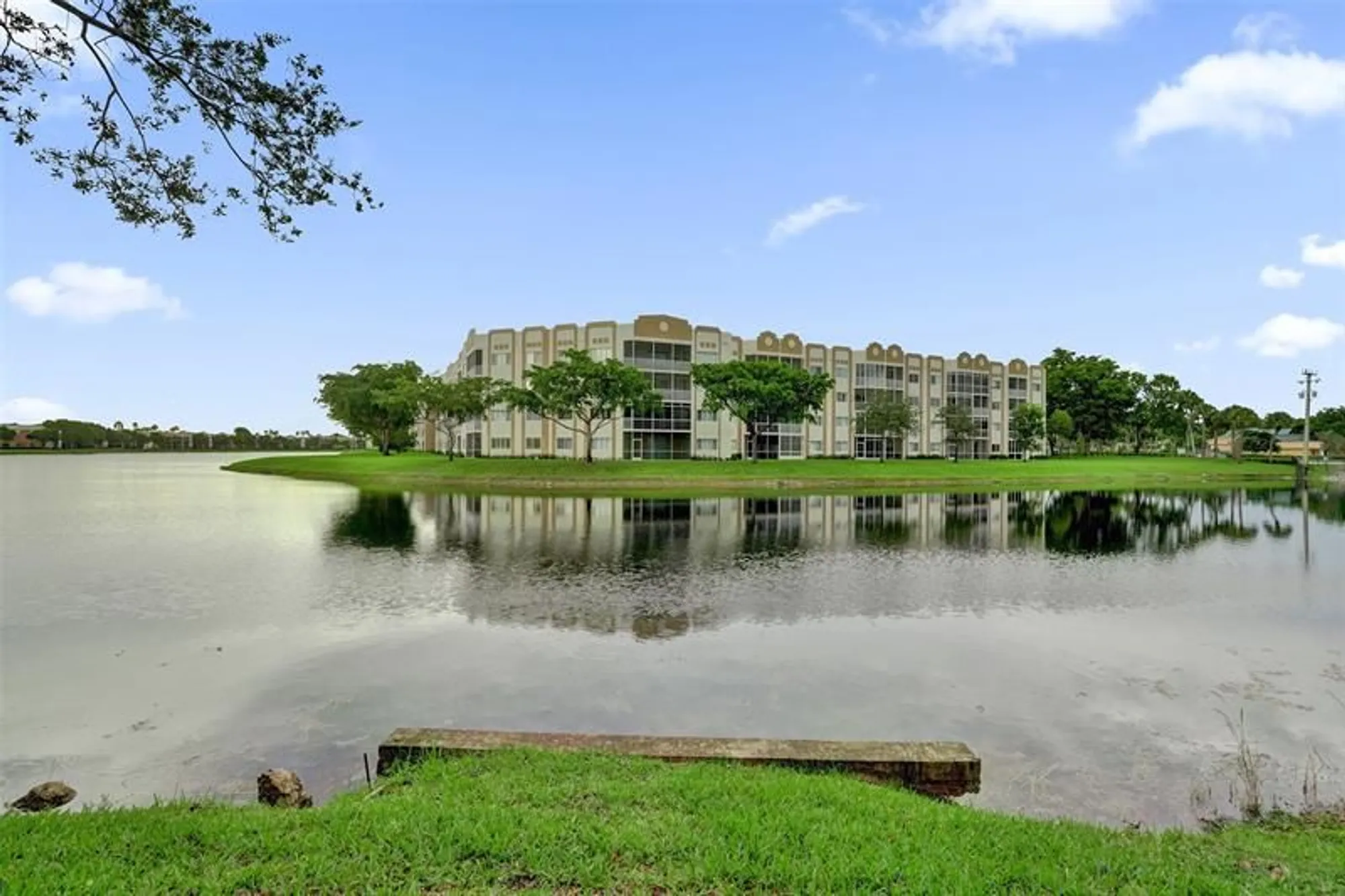 Property Slideshow image 52 of 66 | 7432 ashmont cir 208, Tamarac, FL, 33321