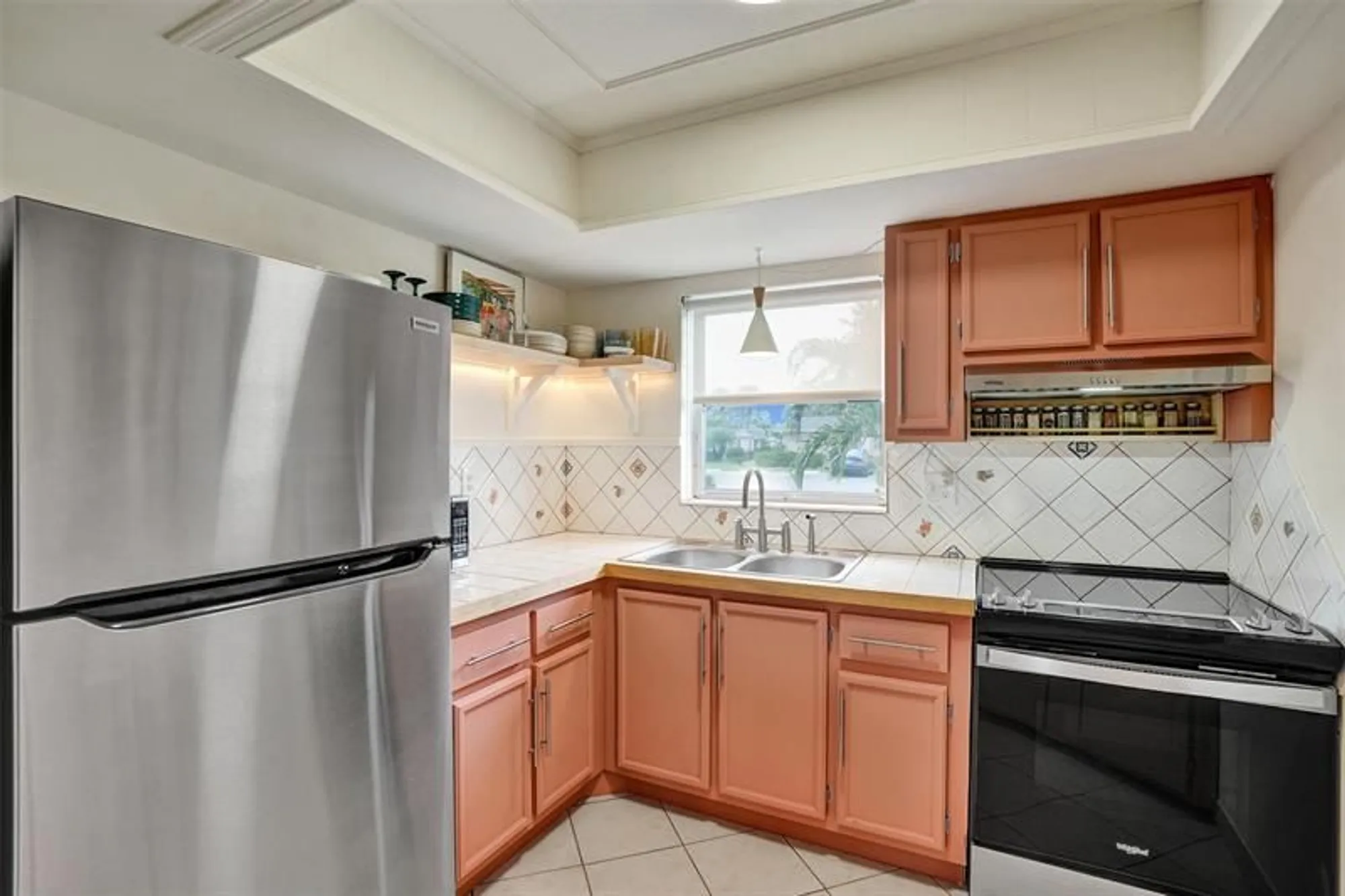 Property Slideshow image 8 of 58 | 2592 dudley dr a, West Palm Beach, FL, 33415